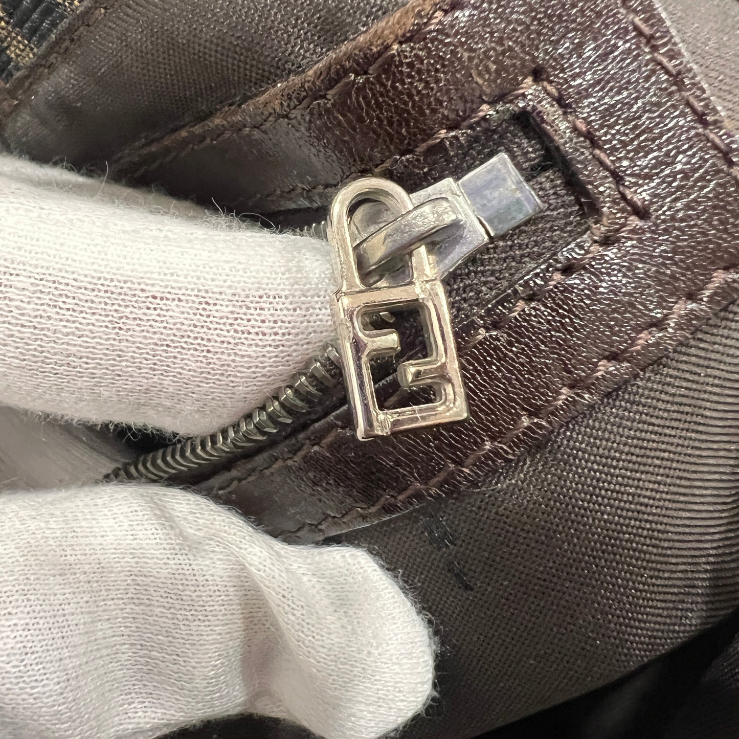 FENDI Mamma Baguette in Long Strap