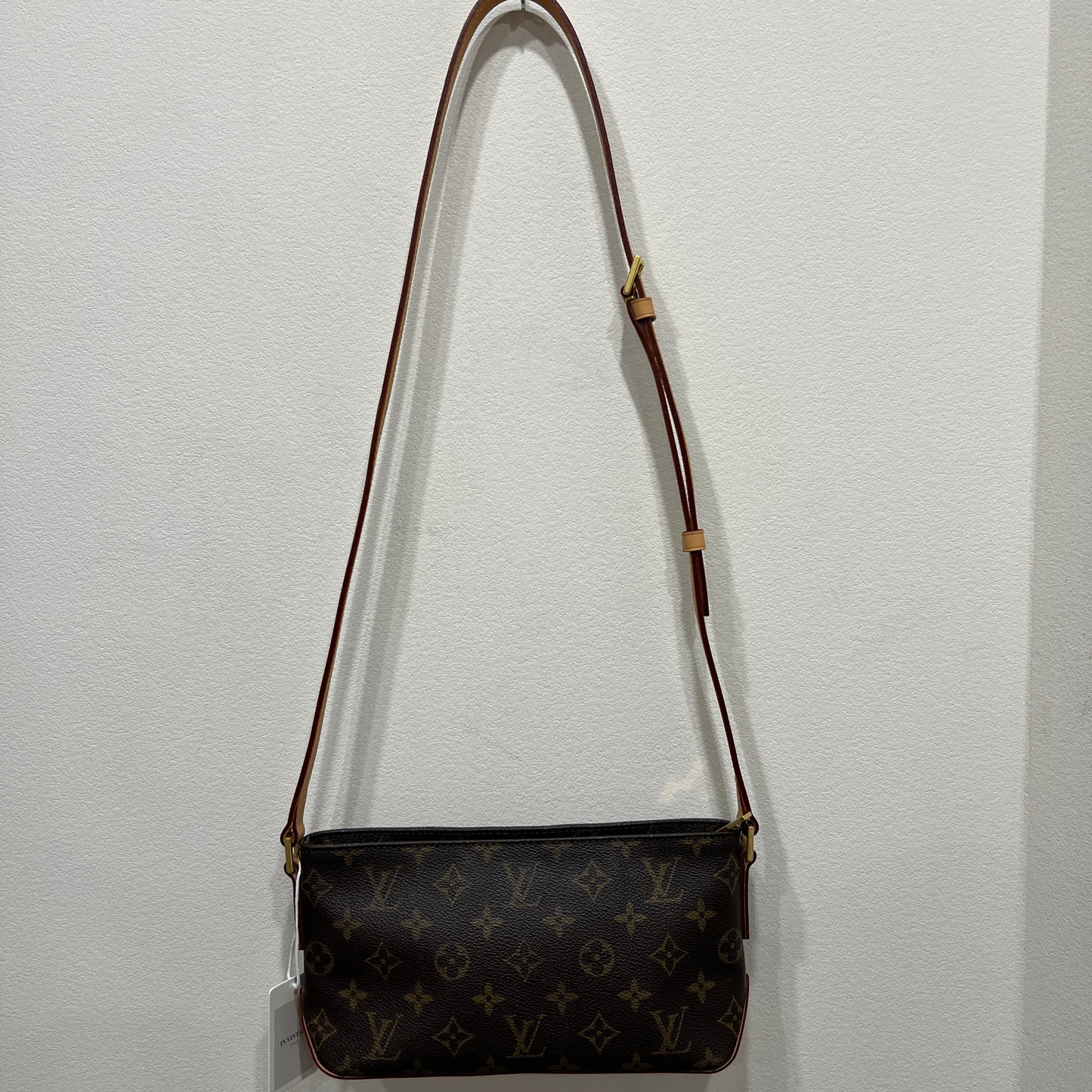 LOUIS VUITTON Trotteur Crossbody