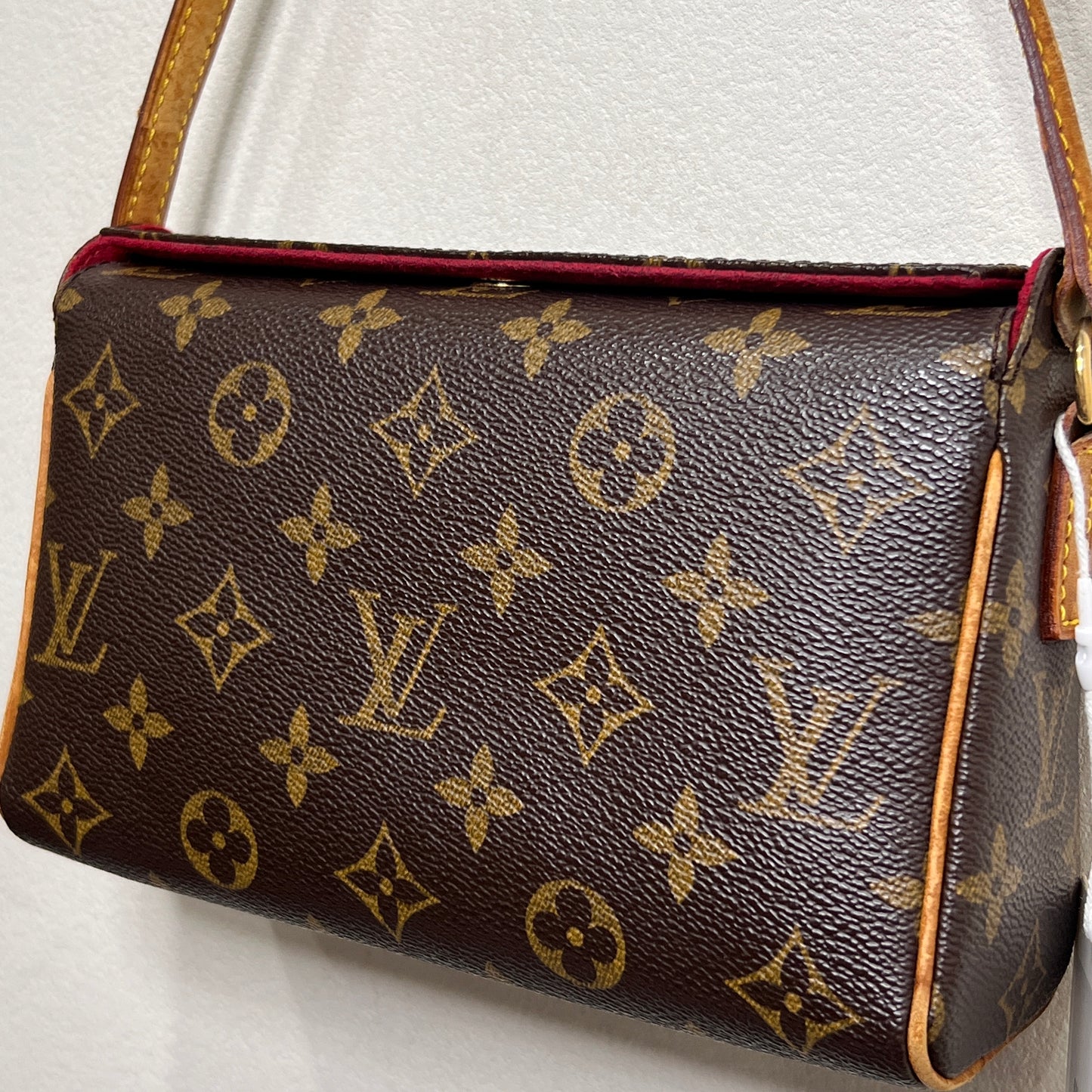 LOUIS VUITTON Recital