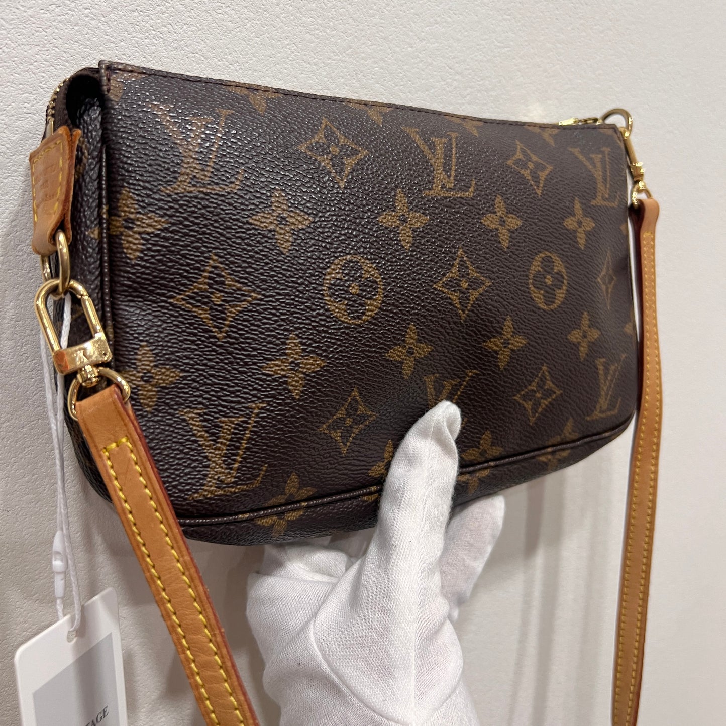LOUIS VUITTON Accessory Pouchette w/ Long Strap