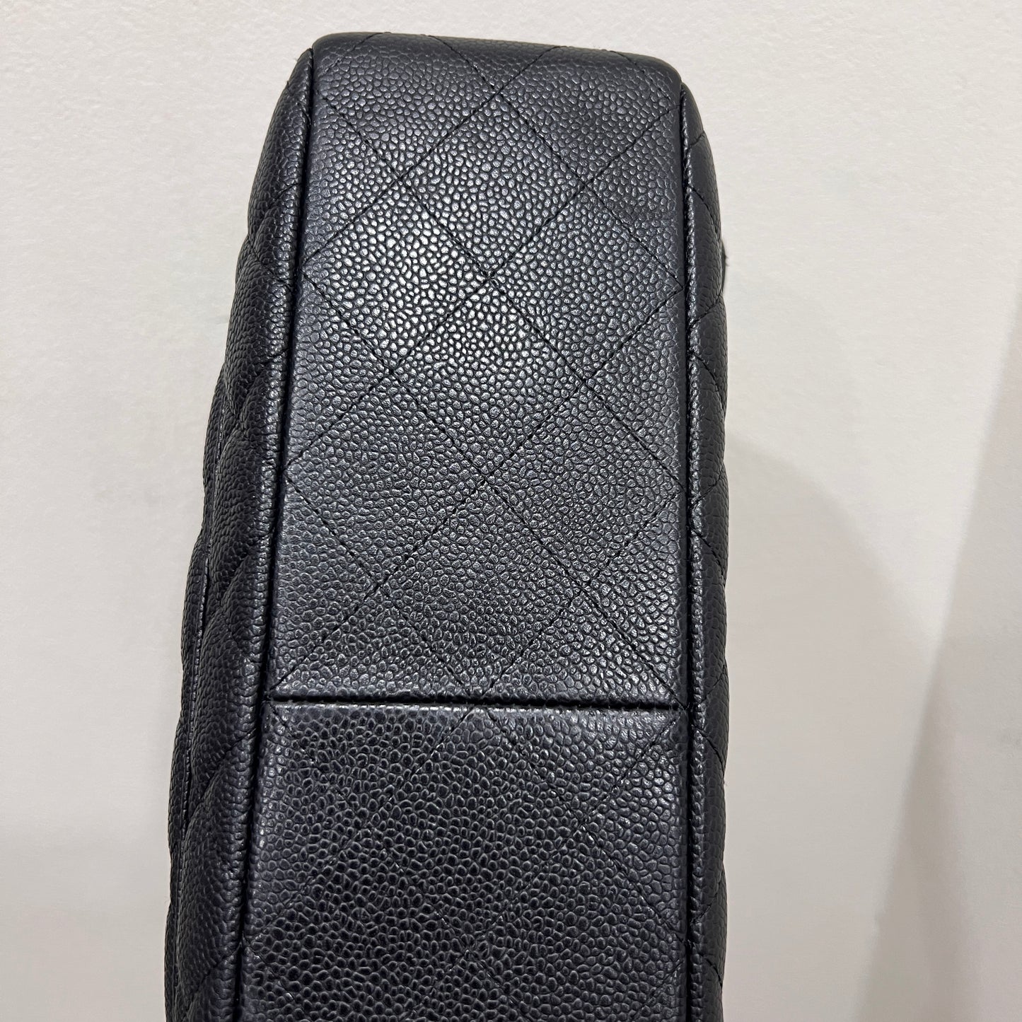CHANEL Classic Caviar Jumbo Flap