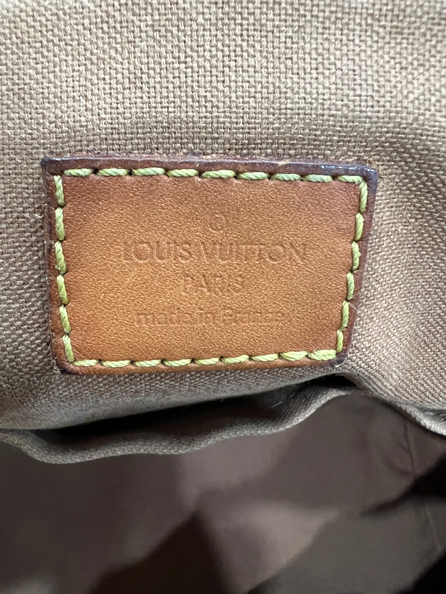 LOUIS VUITTON Tivoli GM