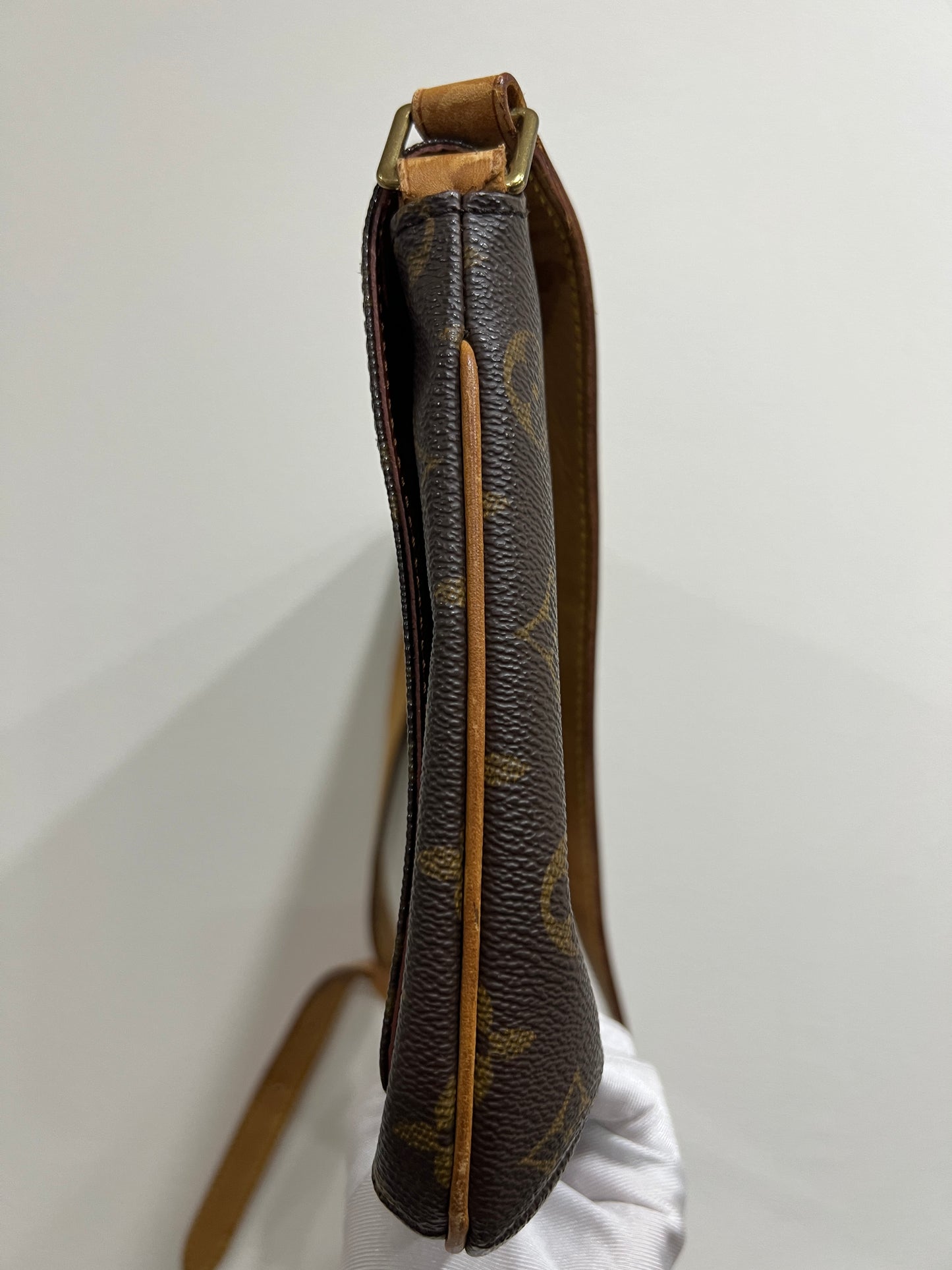 LOUIS VUITTON Musette Tango