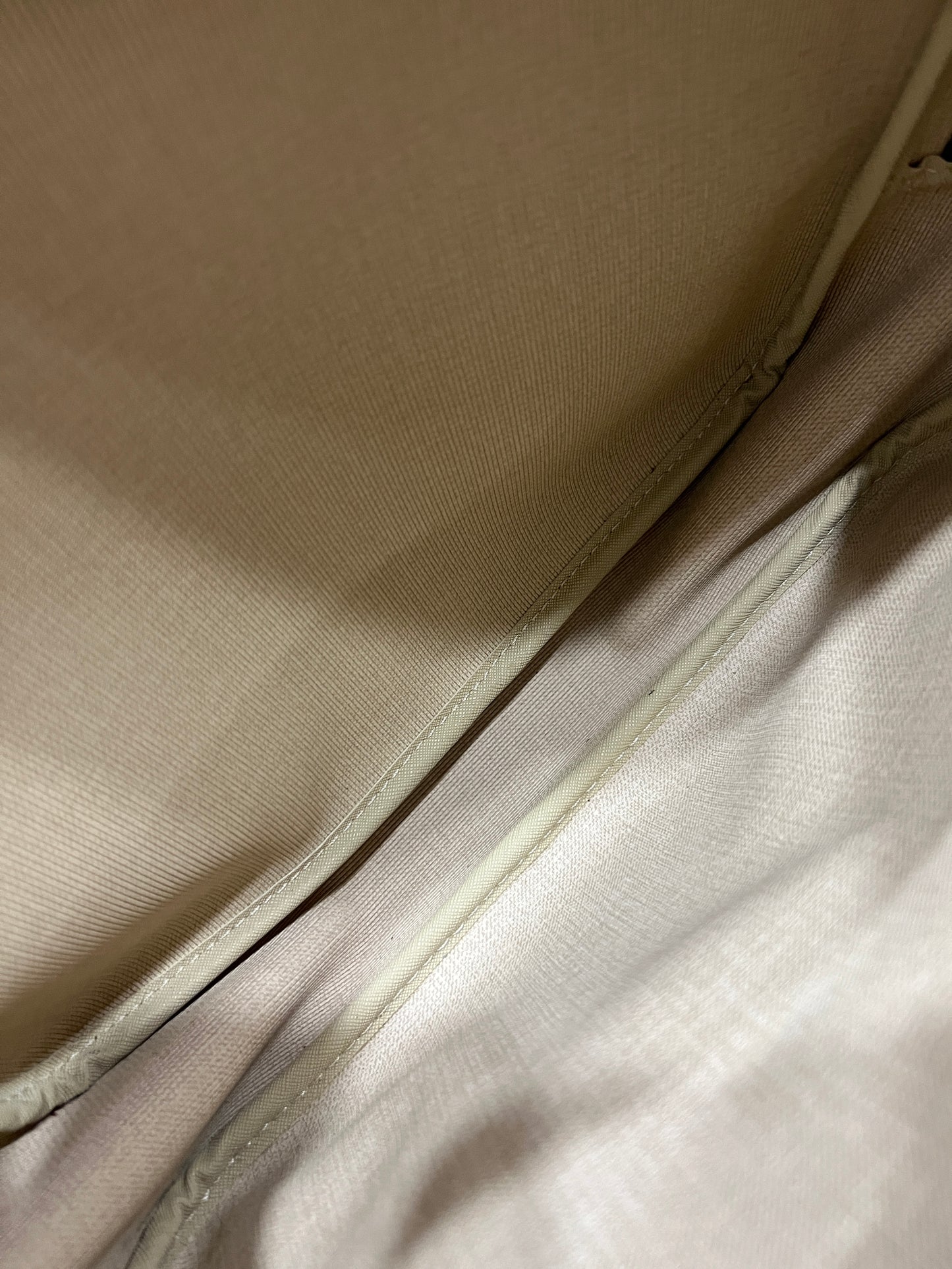 LOUIS VUITTON Reporter PM