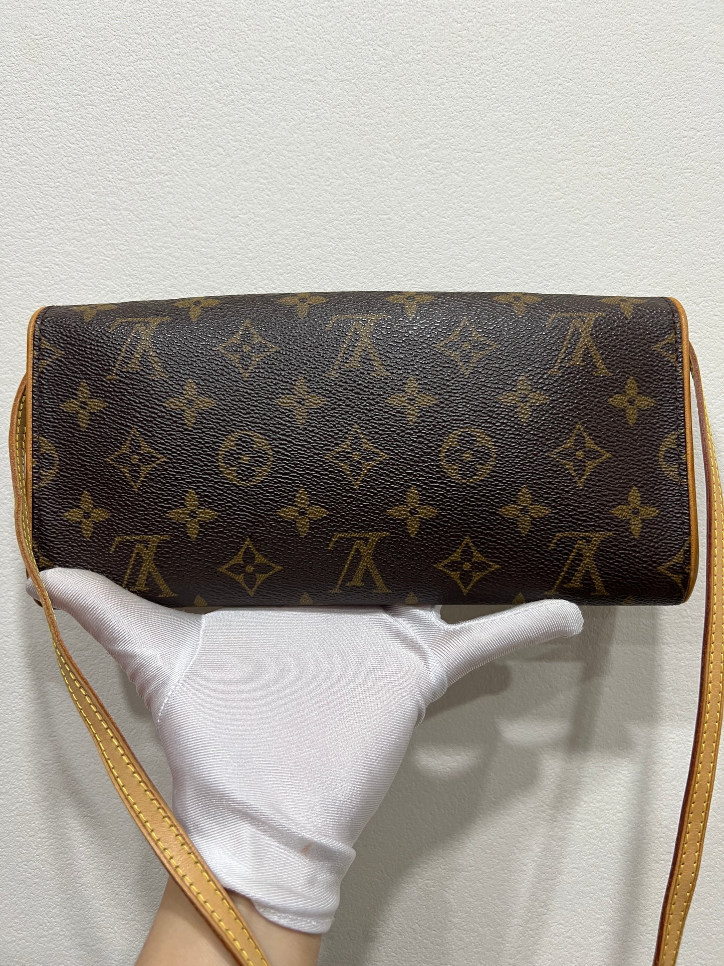 LOUIS VUITTON Pochette Twin GM Bag