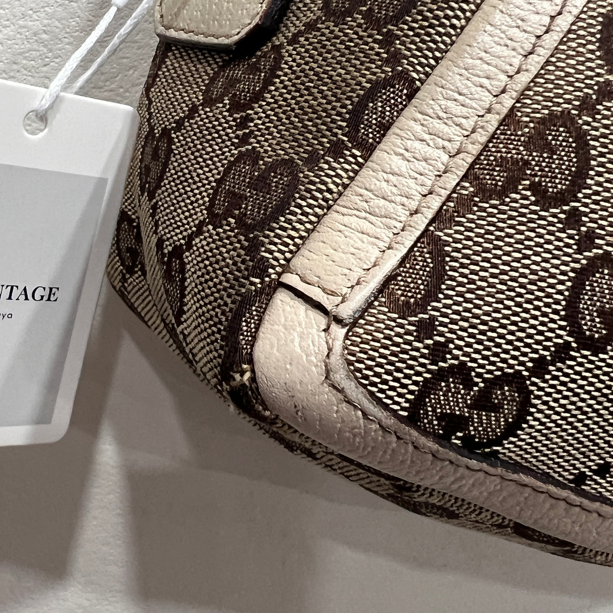 GUCCI Abbey D-Ring Pochette Shoulder Bag