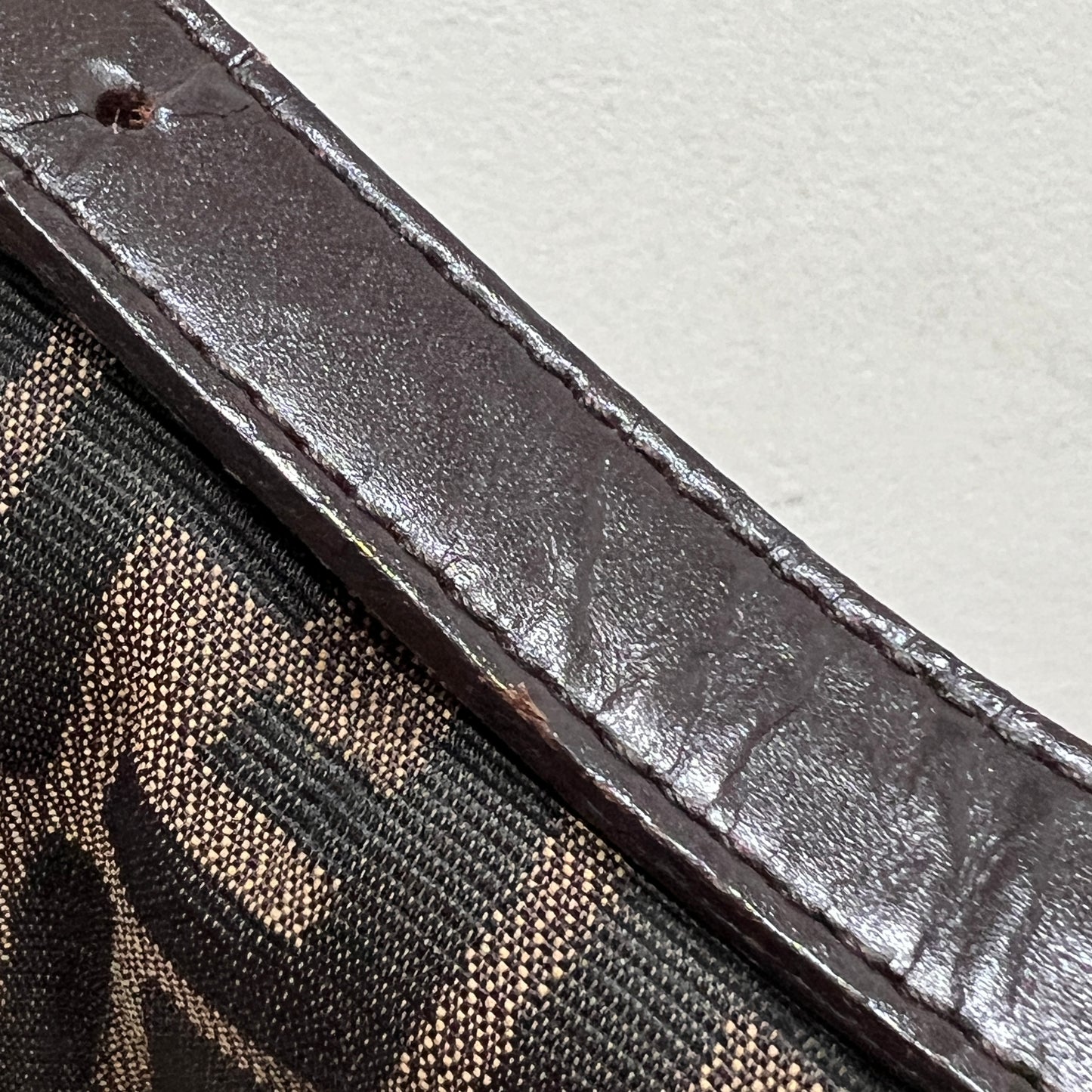 FENDI Baguette Gold