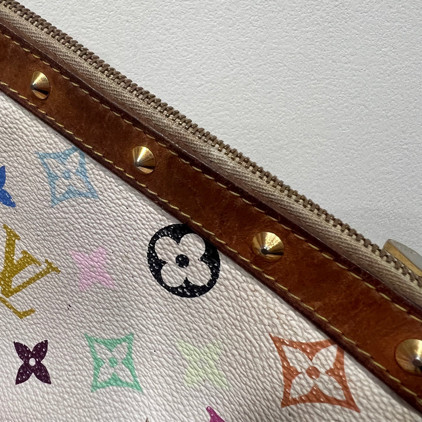 LOUIS VUITTON x Murakami Accessory Pochette