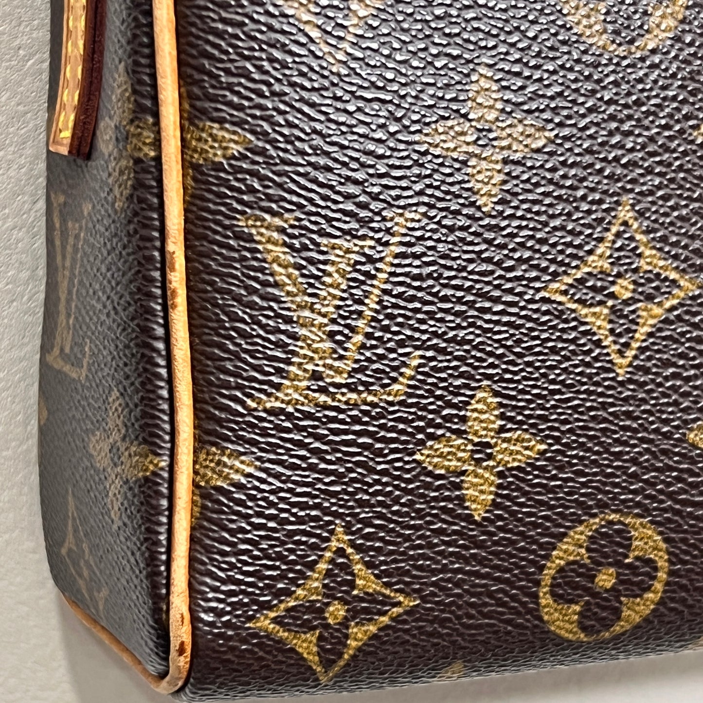 LOUIS VUITTON Recital