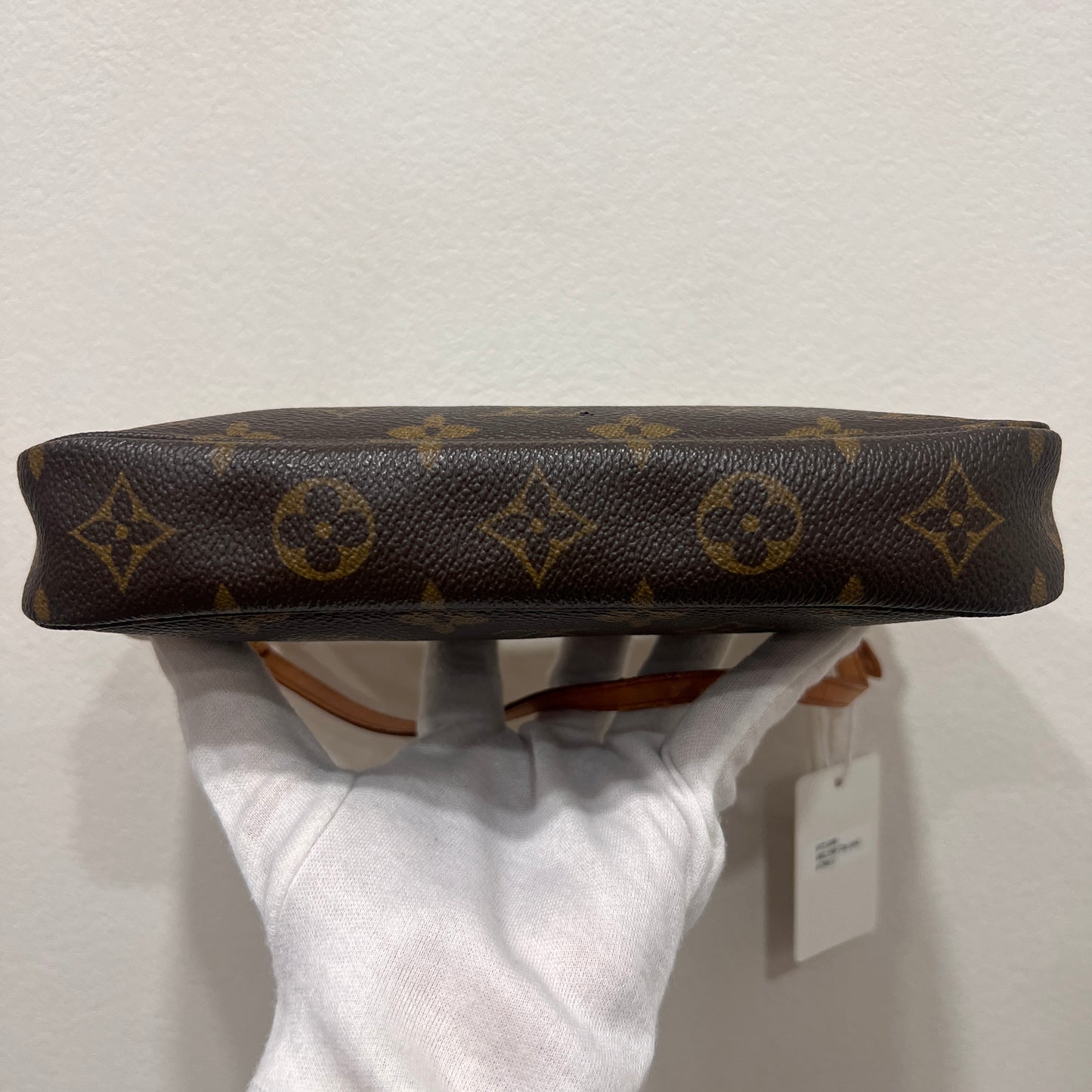 LOUIS VUITTON Accessory Pouchette