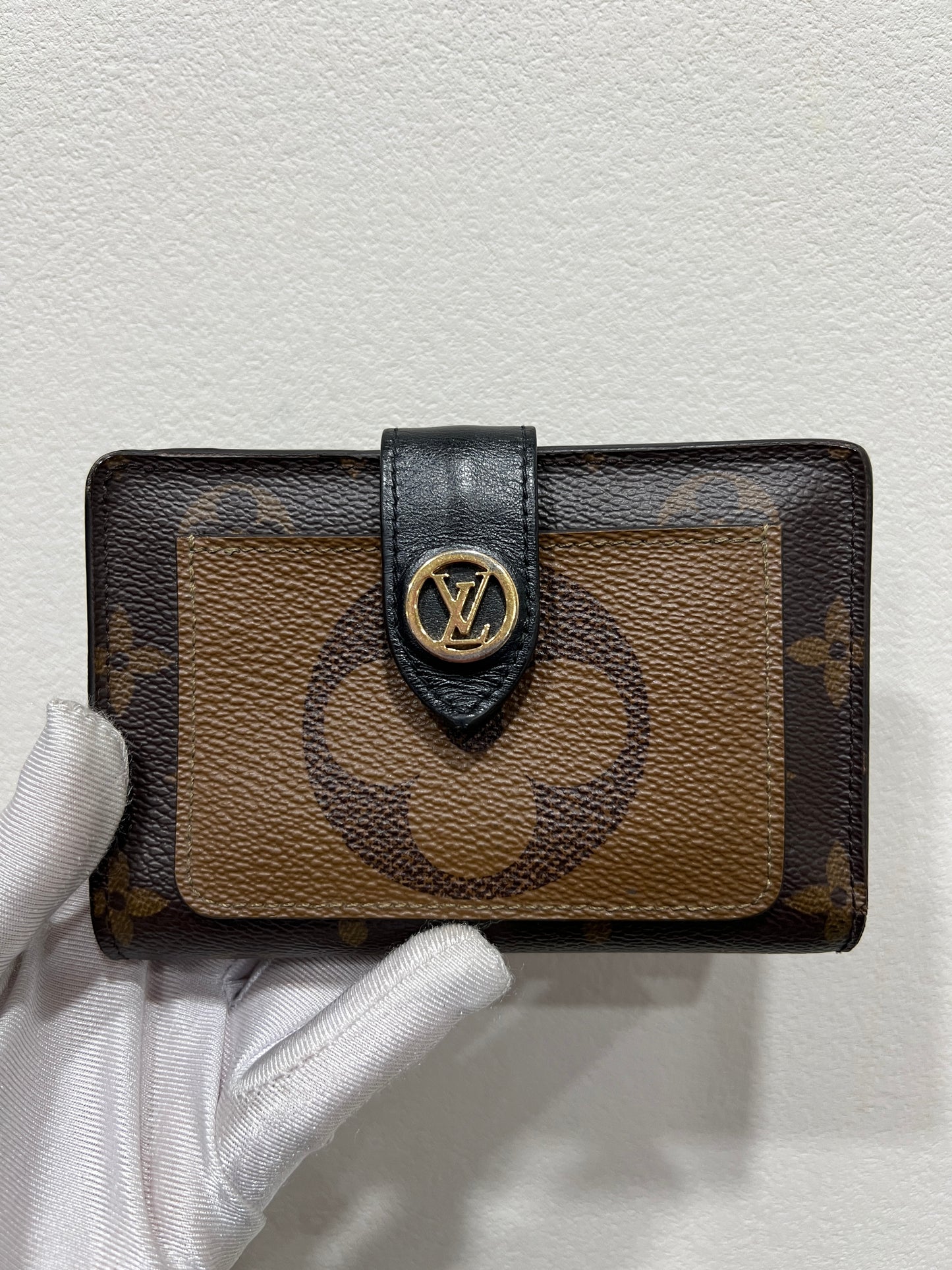 LOUIS VUITTON Compact Wallet