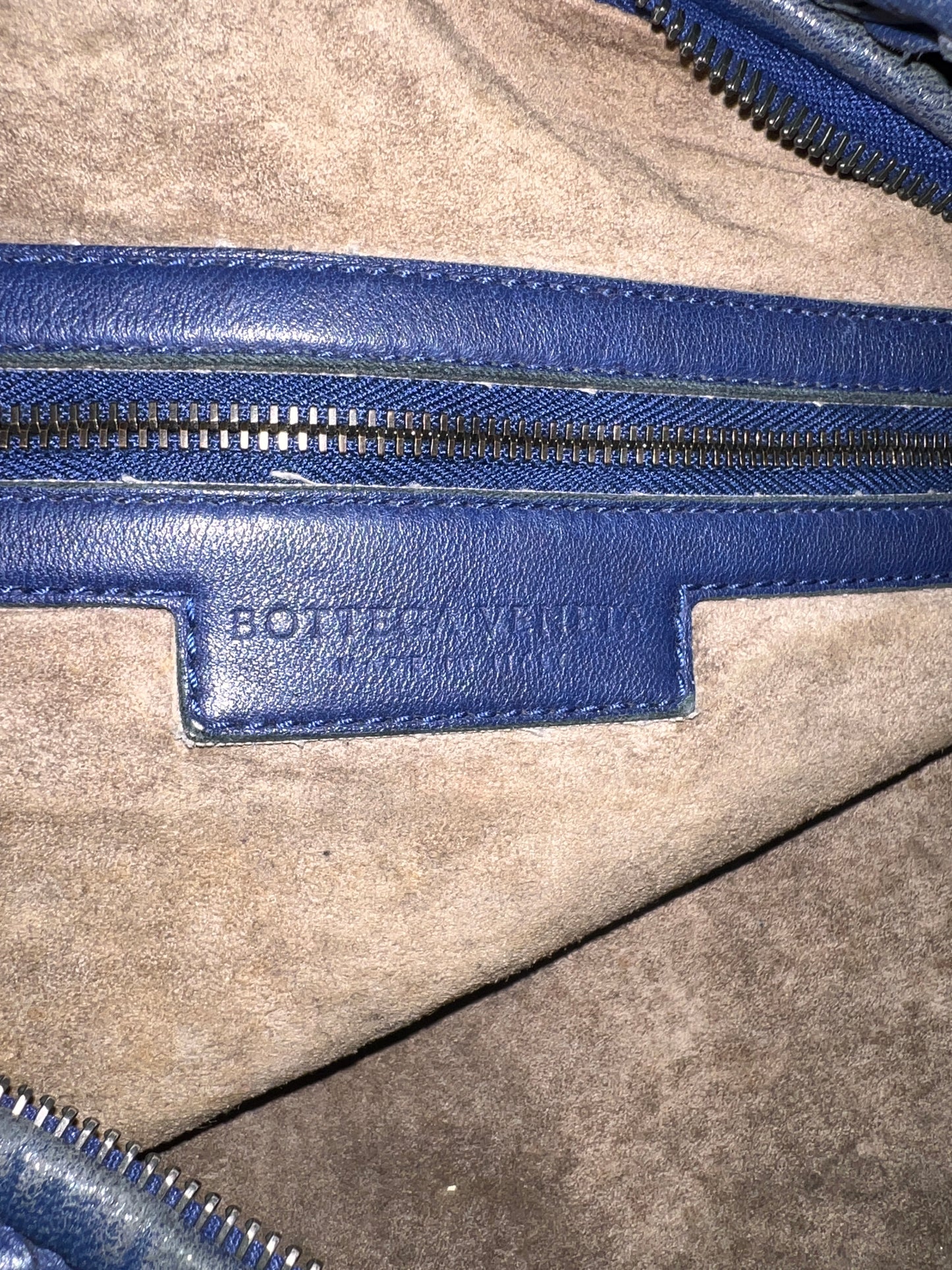 BOTTEGA VENETA Hobo Navy Interciatto Woven Napa Leather Bag