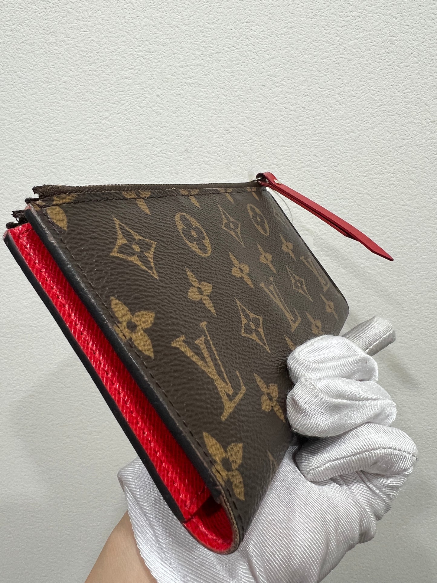 LOUIS VUITTON Portefeuille Colored Leather