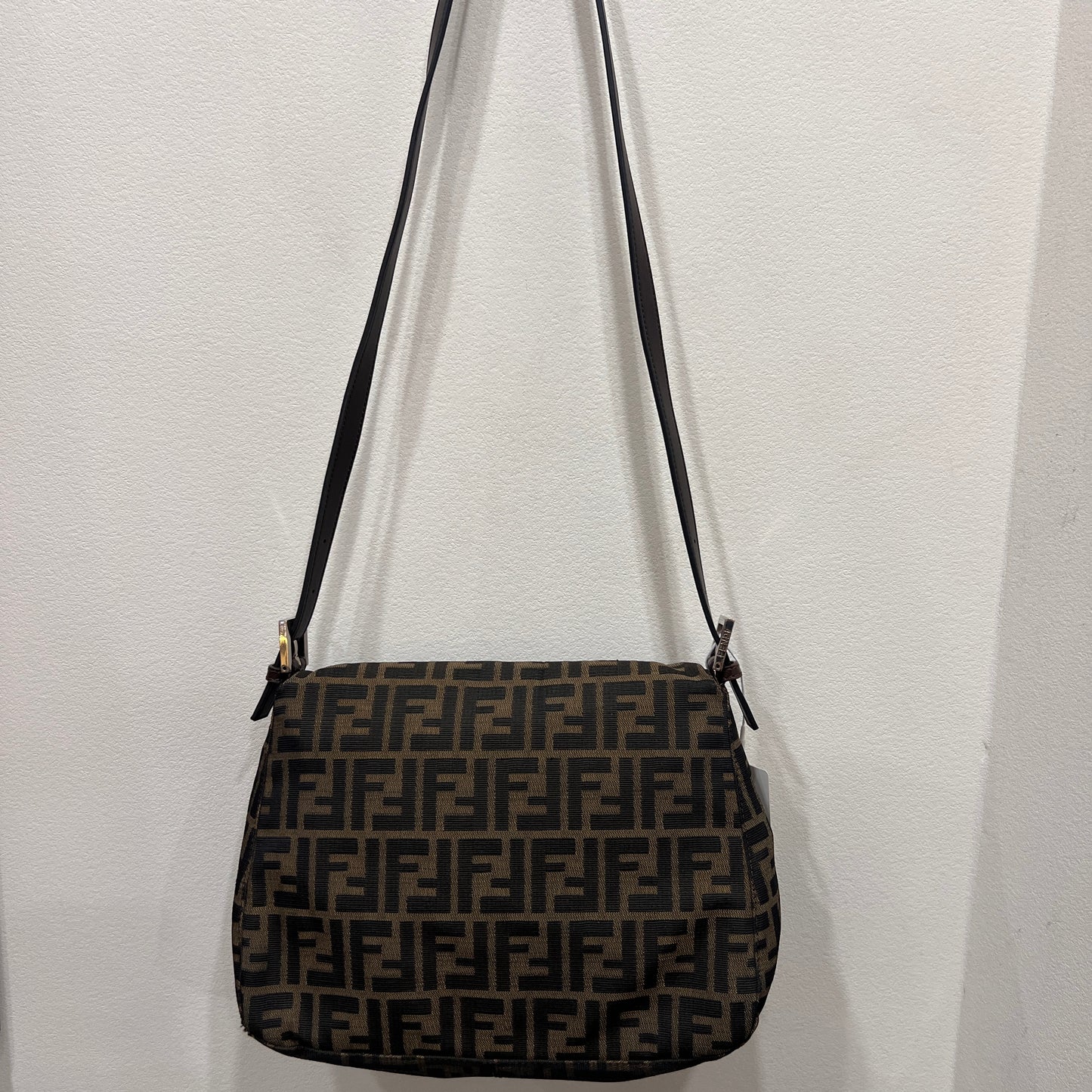 FENDI Mamma Baguette in Long Strap
