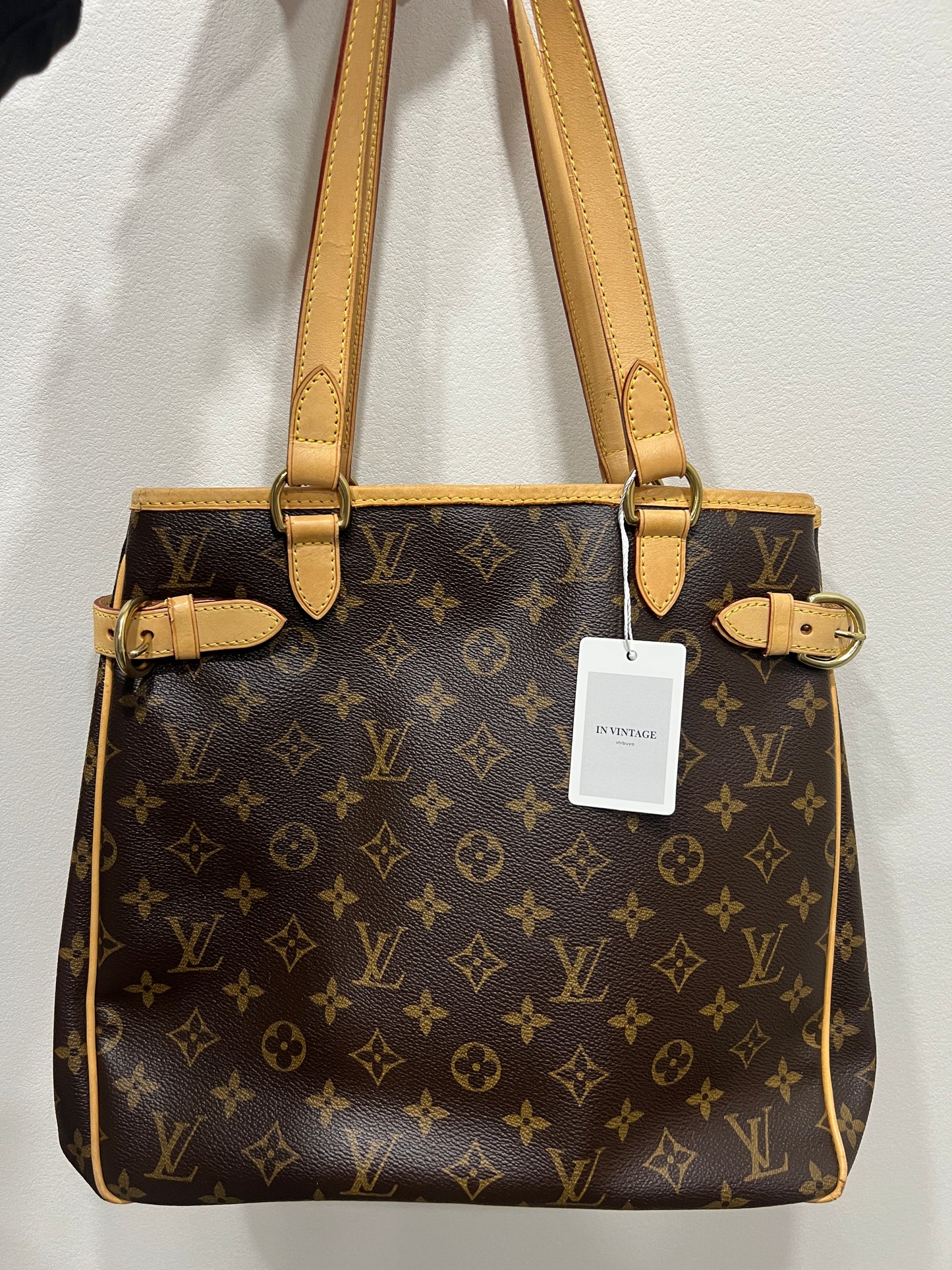 LOUIS VUITTON BATIGNOLLES Vertical Tote Bag