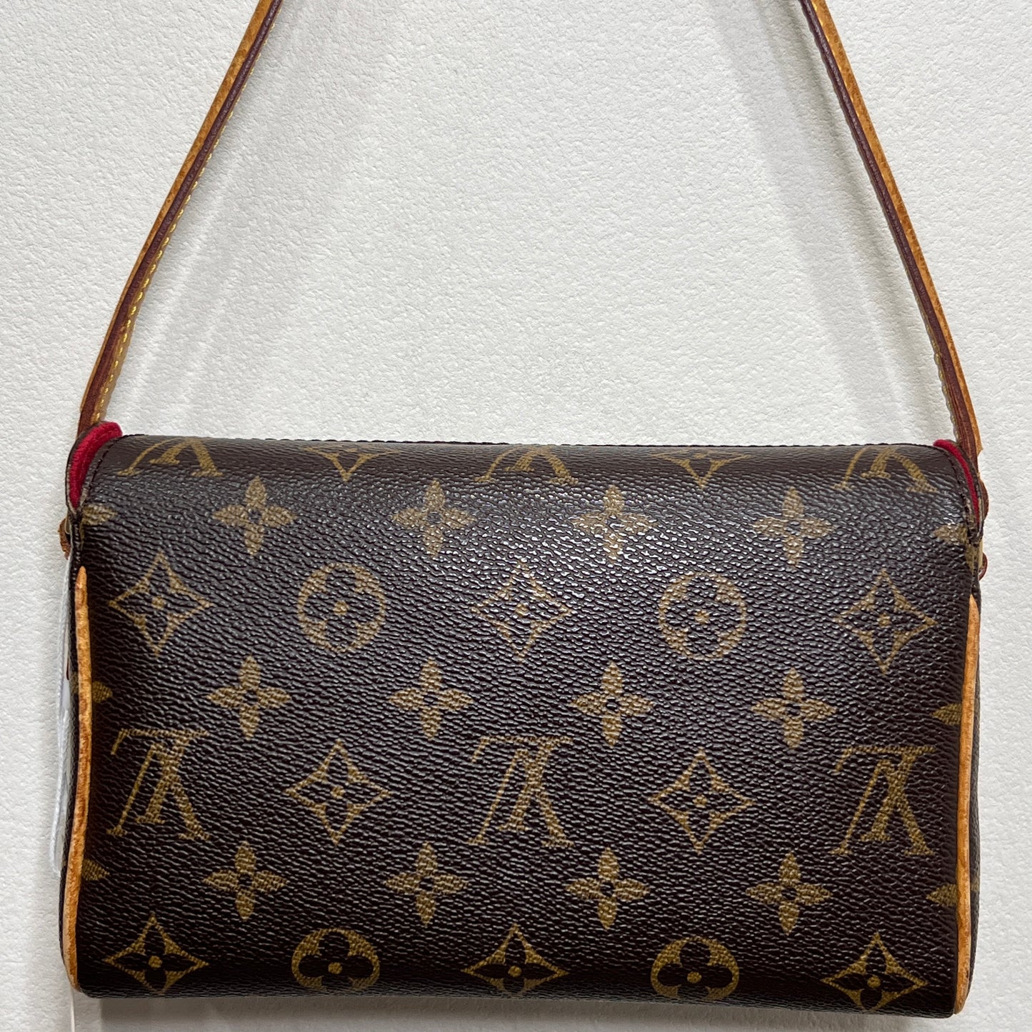 LOUIS VUITTON Recital
