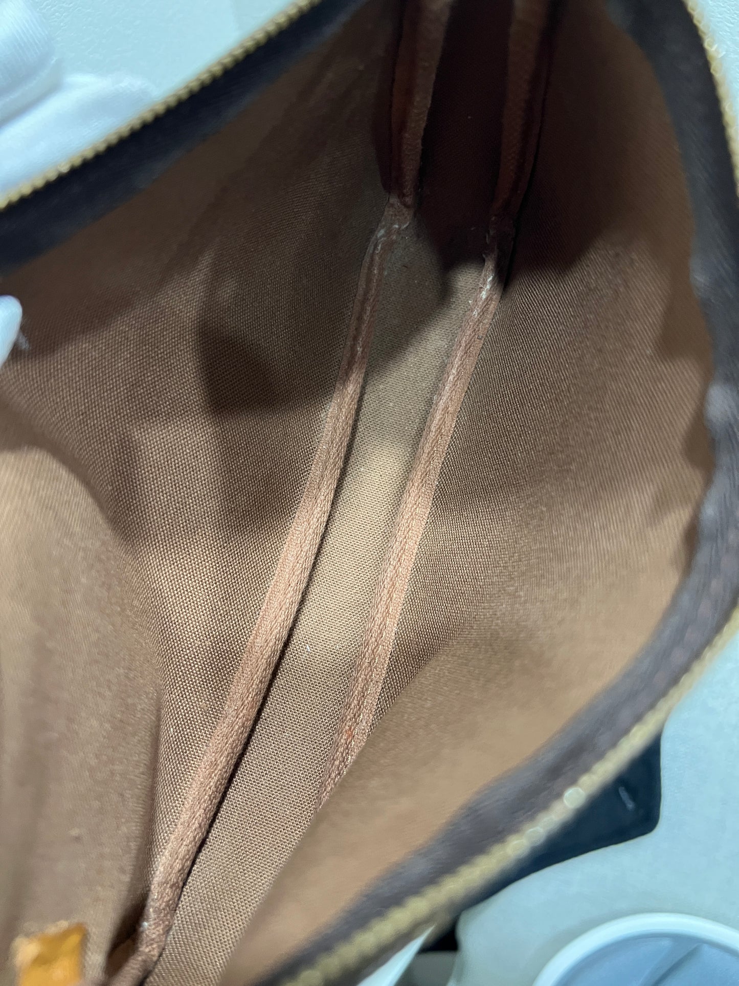 Louis Vuitton Pouchette