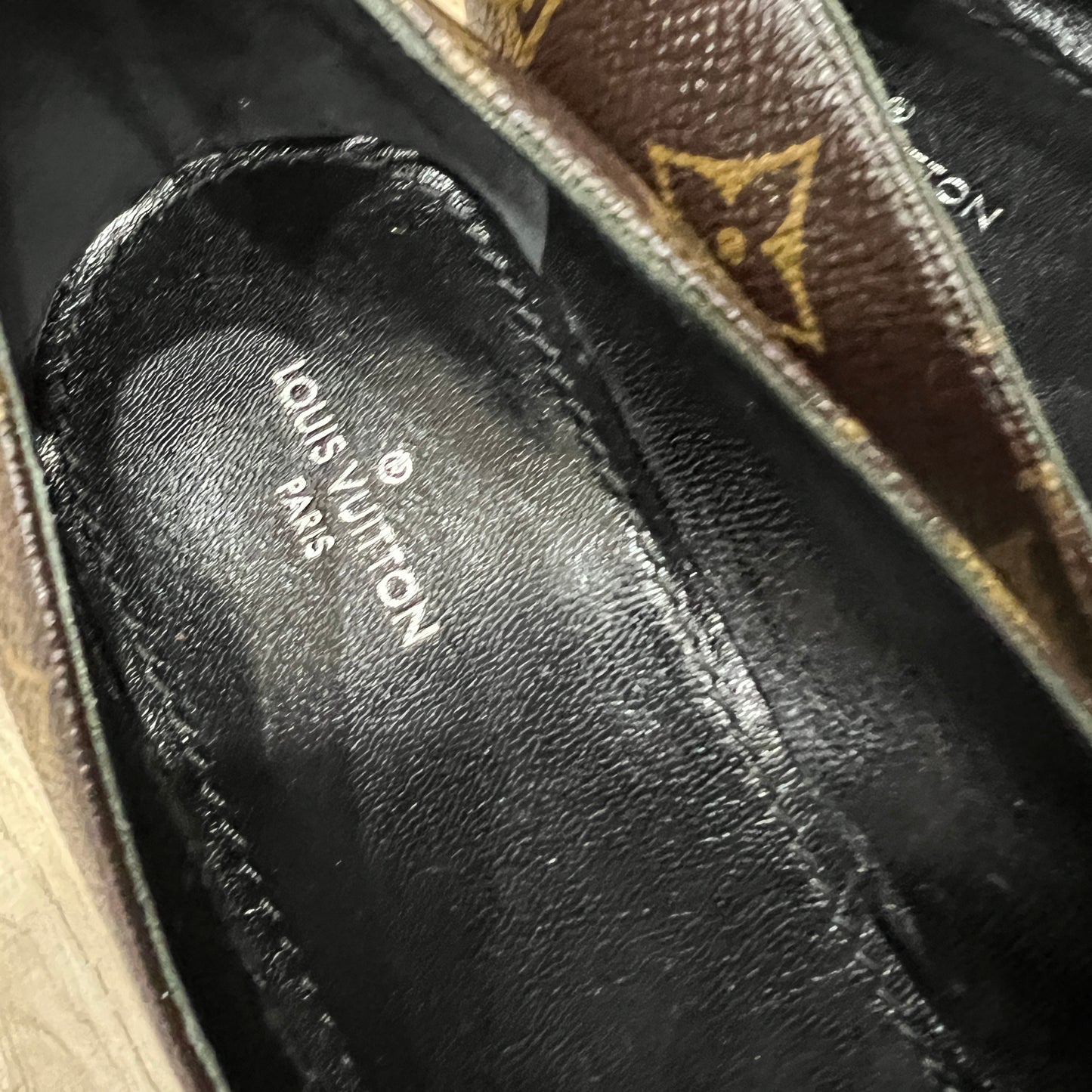 LOUIS VUITTON Shoes in Monogram with Heels Size 37