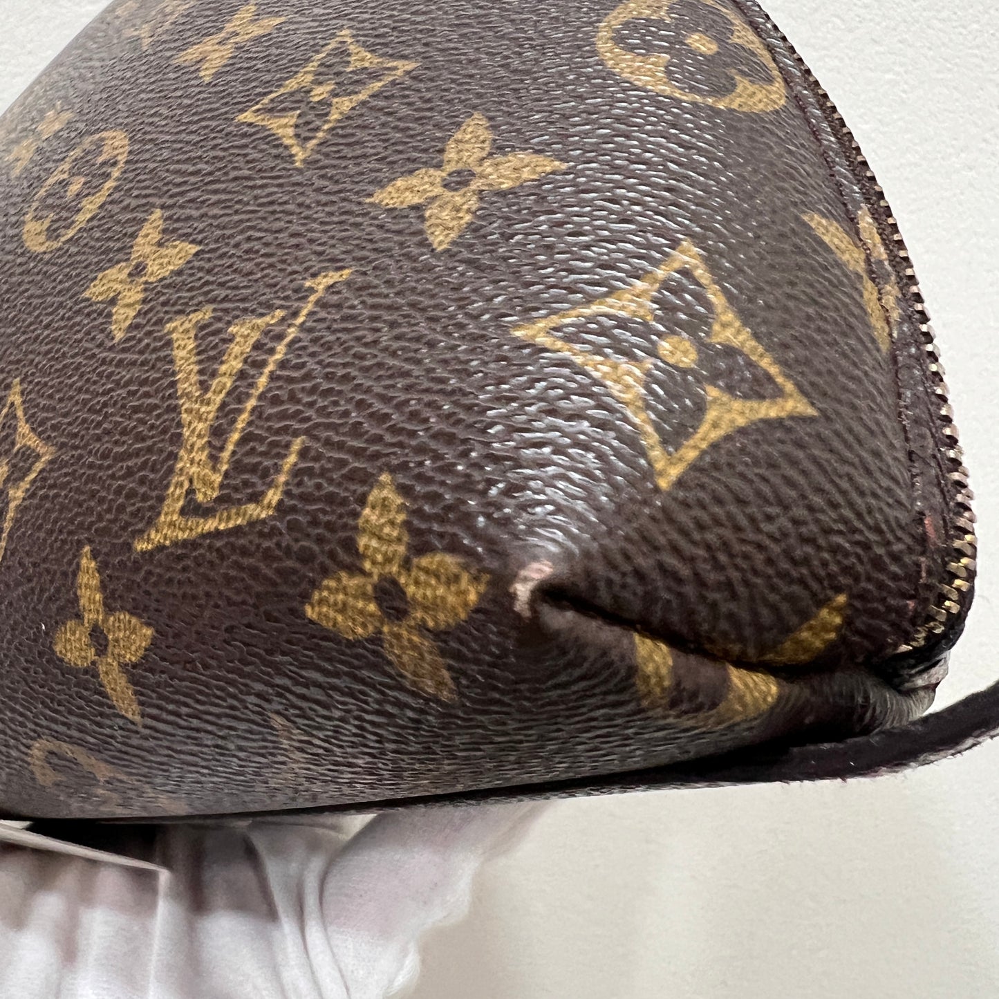 LOUIS VUITTON Toiletry Pouch