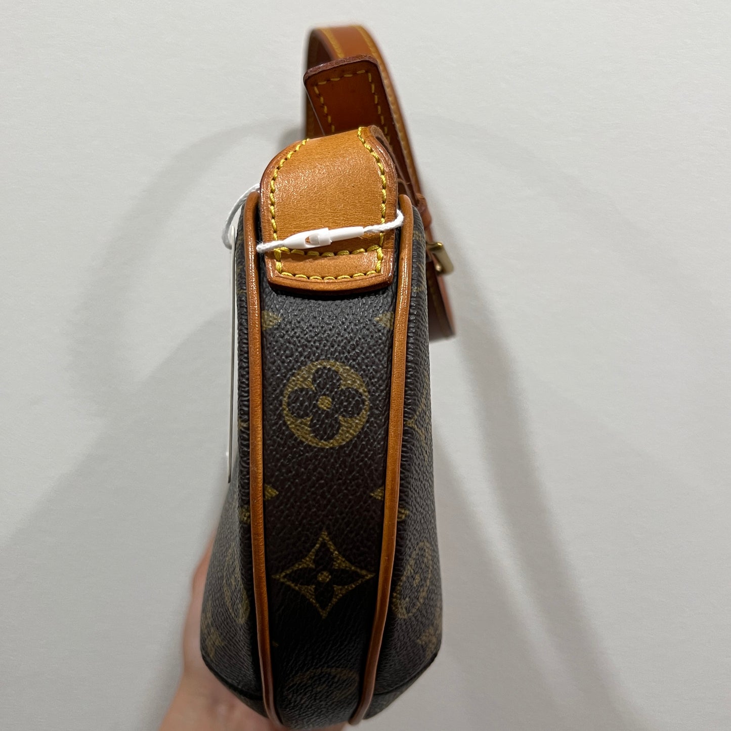 LOUIS VUITTON Croissant PM