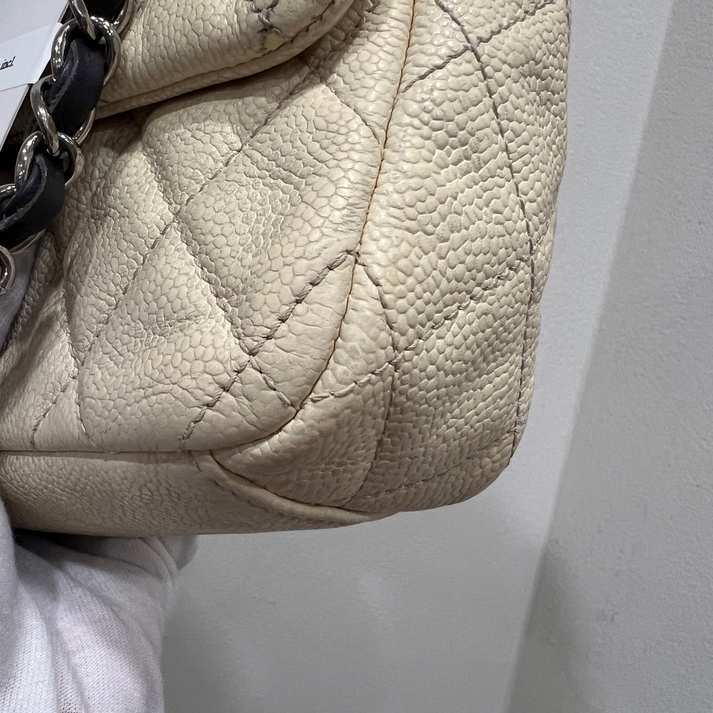 CHANEL Caviar Quilted Ombre Flap Bag