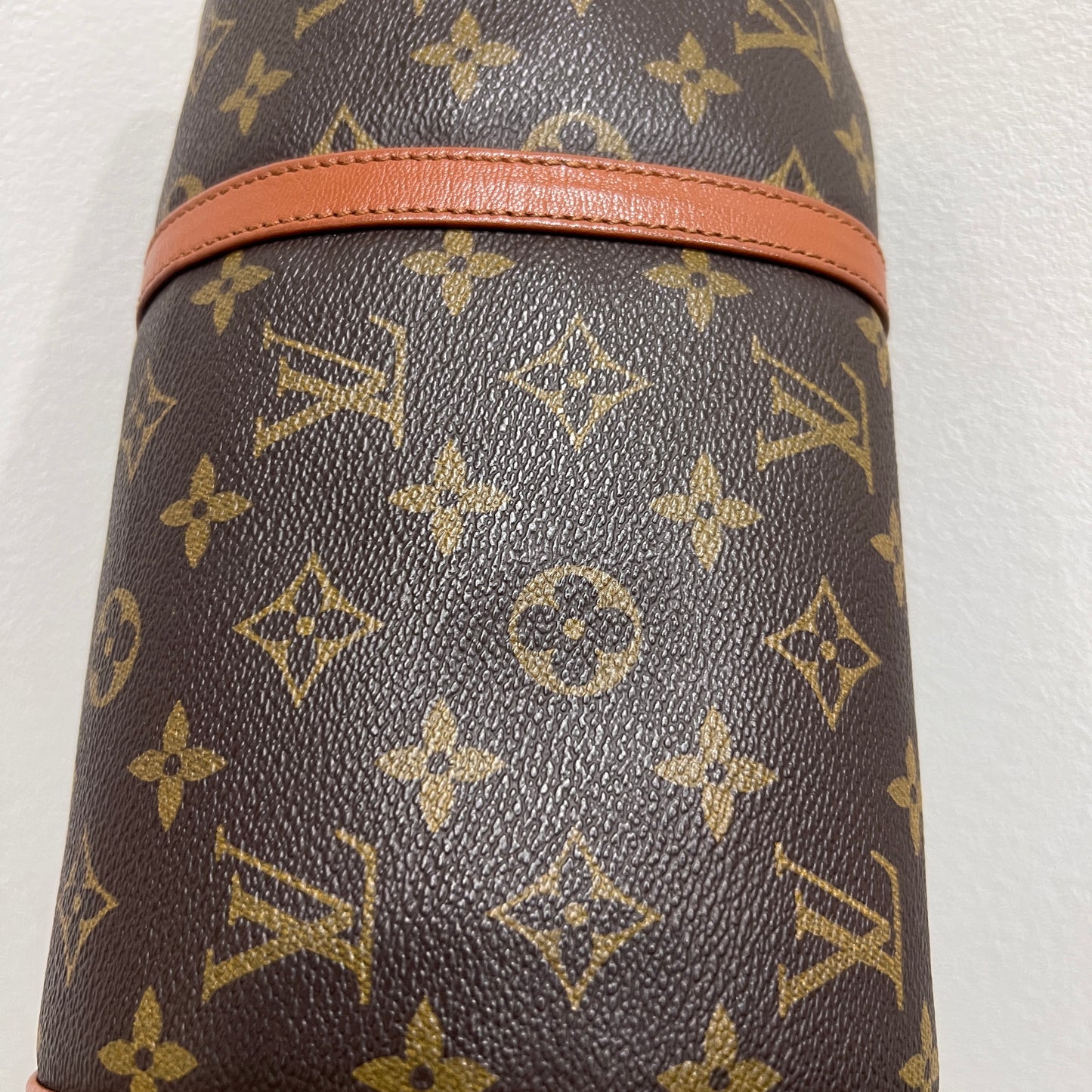 LOUIS VUITTON Papillon Monogram 30cm