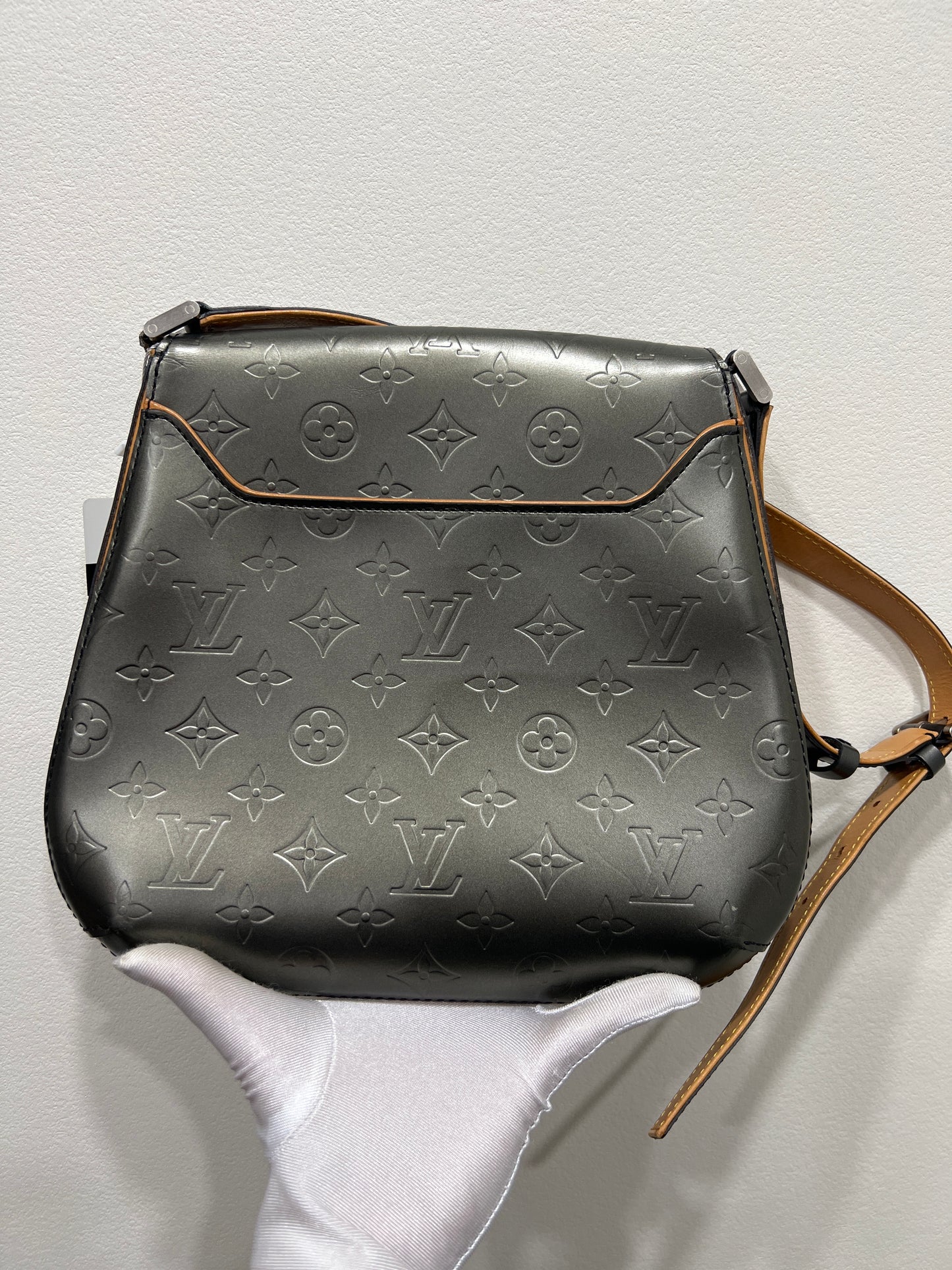 LOUIS VUITTON Webster Street Shoulder