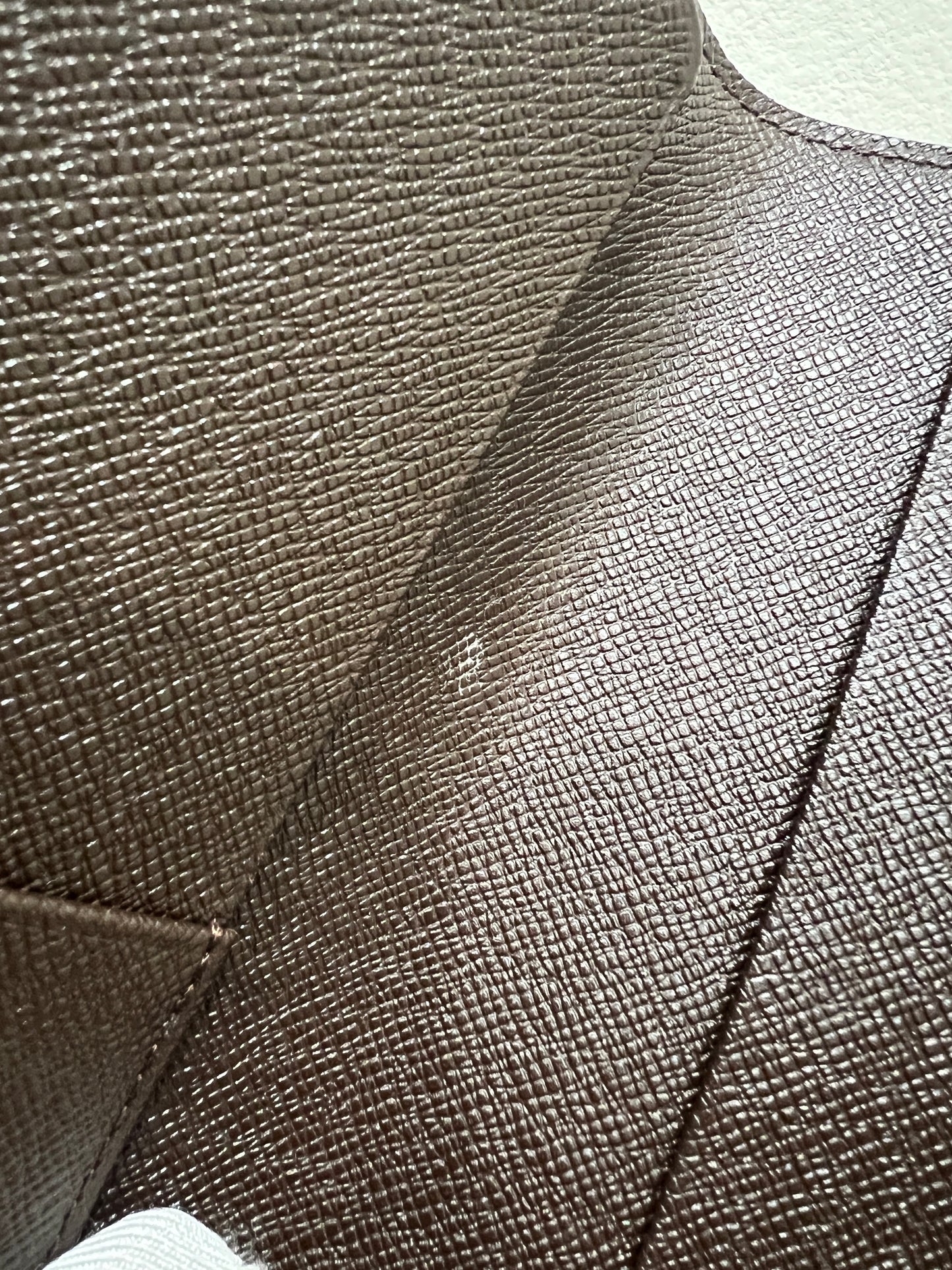 LOUIS VUITTON PASSPORT CASE DAMIER