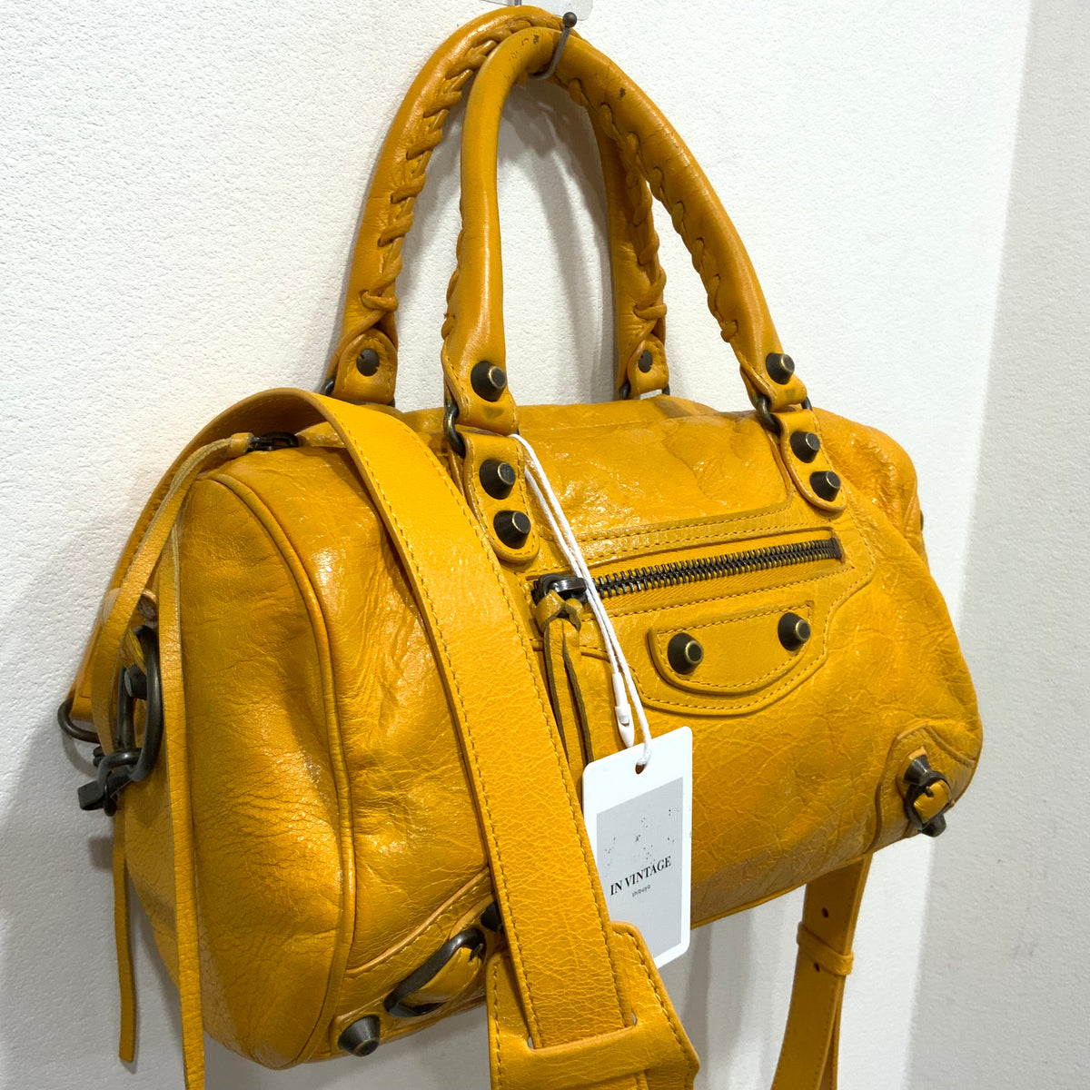 BALENCIAGA Classic Twiggy Bag 25cm Mango/Mangue Color