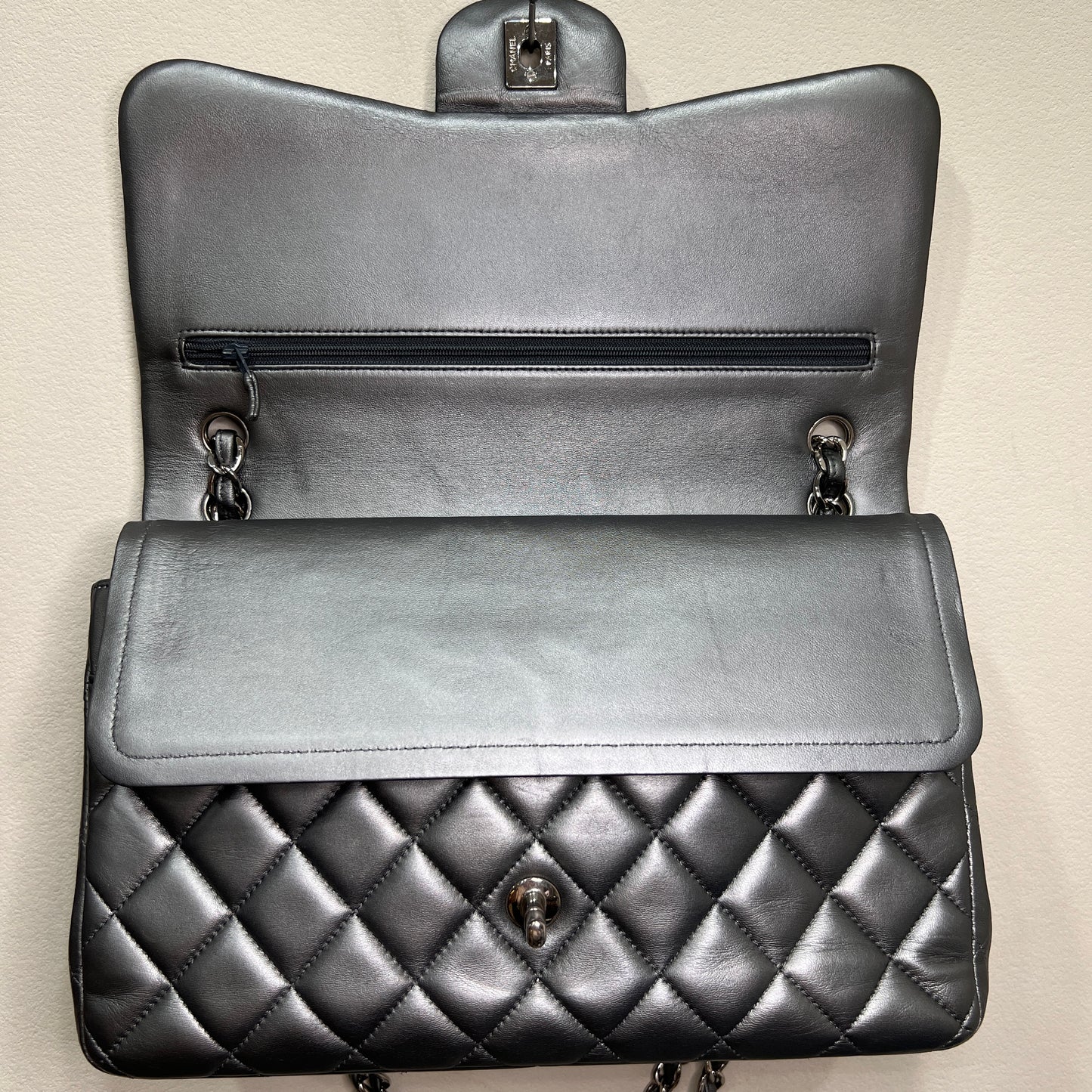 CHANEL Jumbo Double Flap Lambskin Quilted