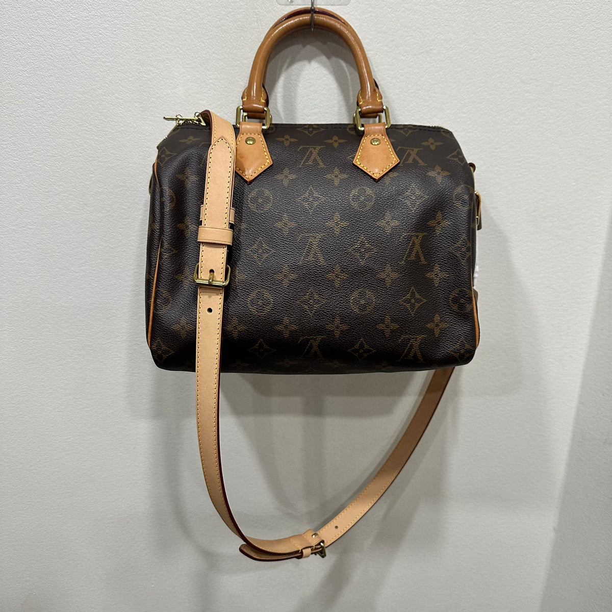 LOUIS VUITTON Speedy 25 with strap NFC ready