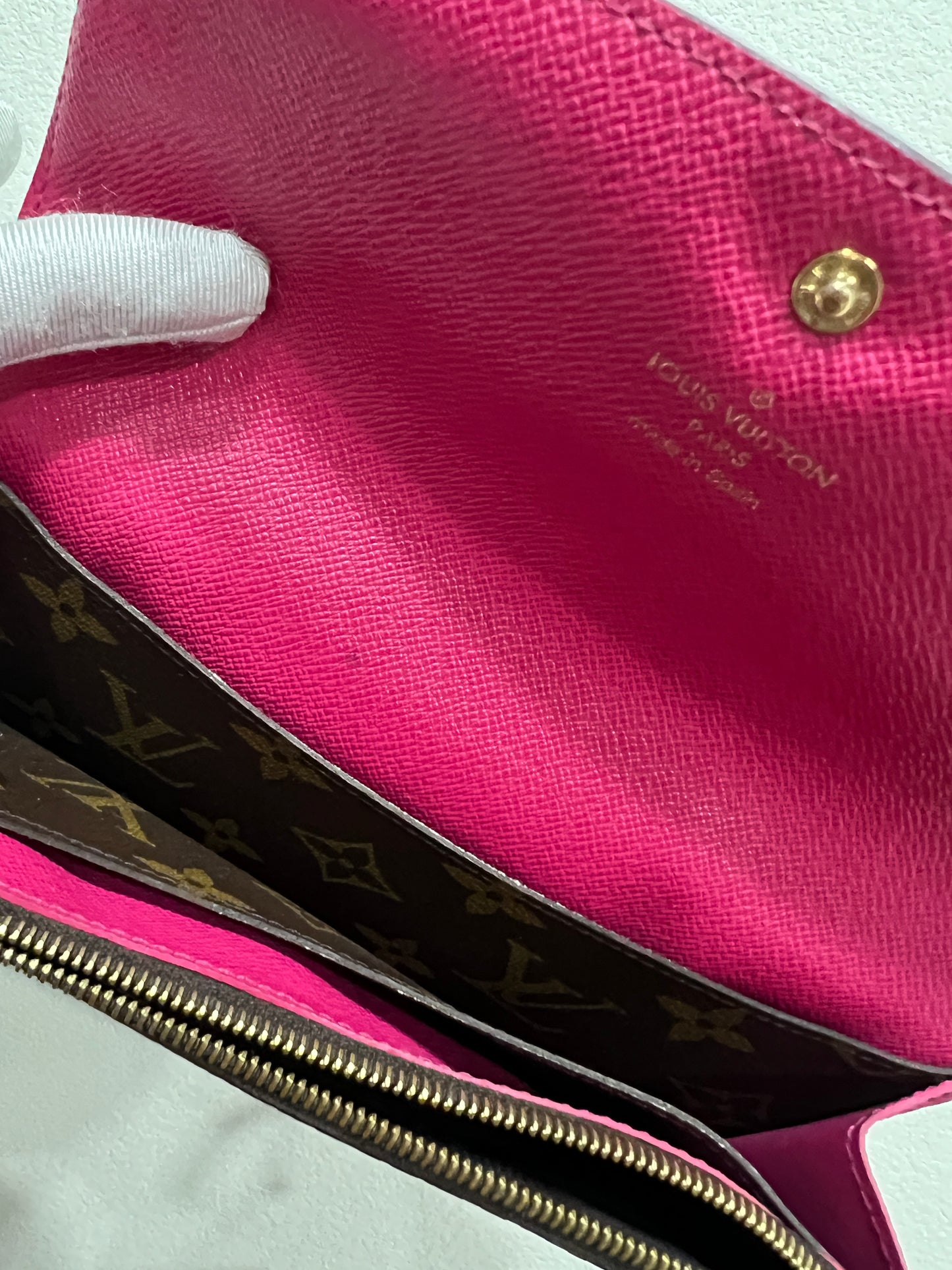 LOUIS VUITTON Emilie Wallet