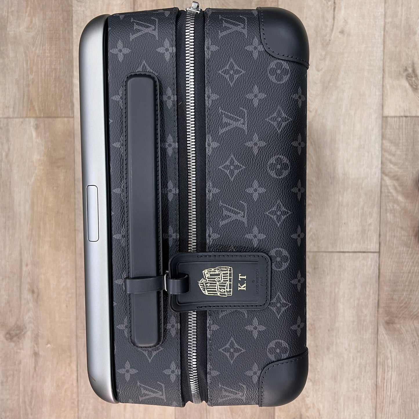 LOUIS VUITTON Horizon Grey Monogram Eclipse 55cm Suitcase