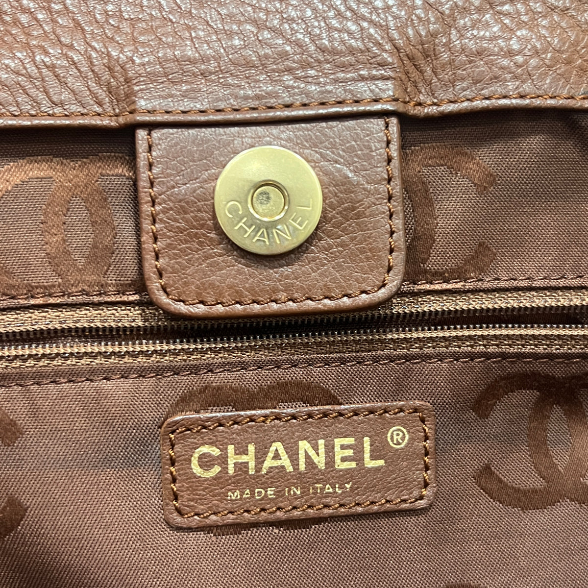 CHANEL Wood Handle Coco Mark Handbag