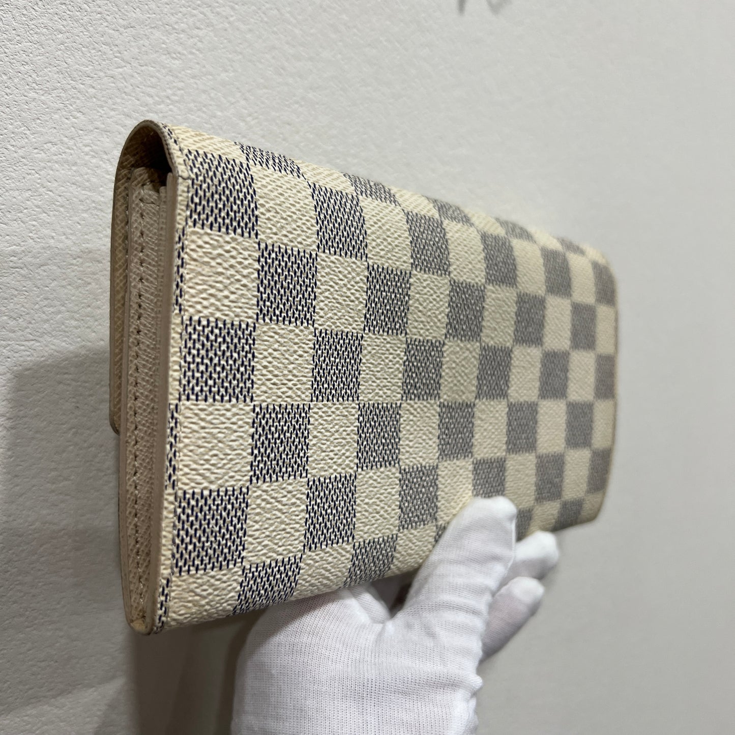 LOUIS VUITTON Damier Wallet