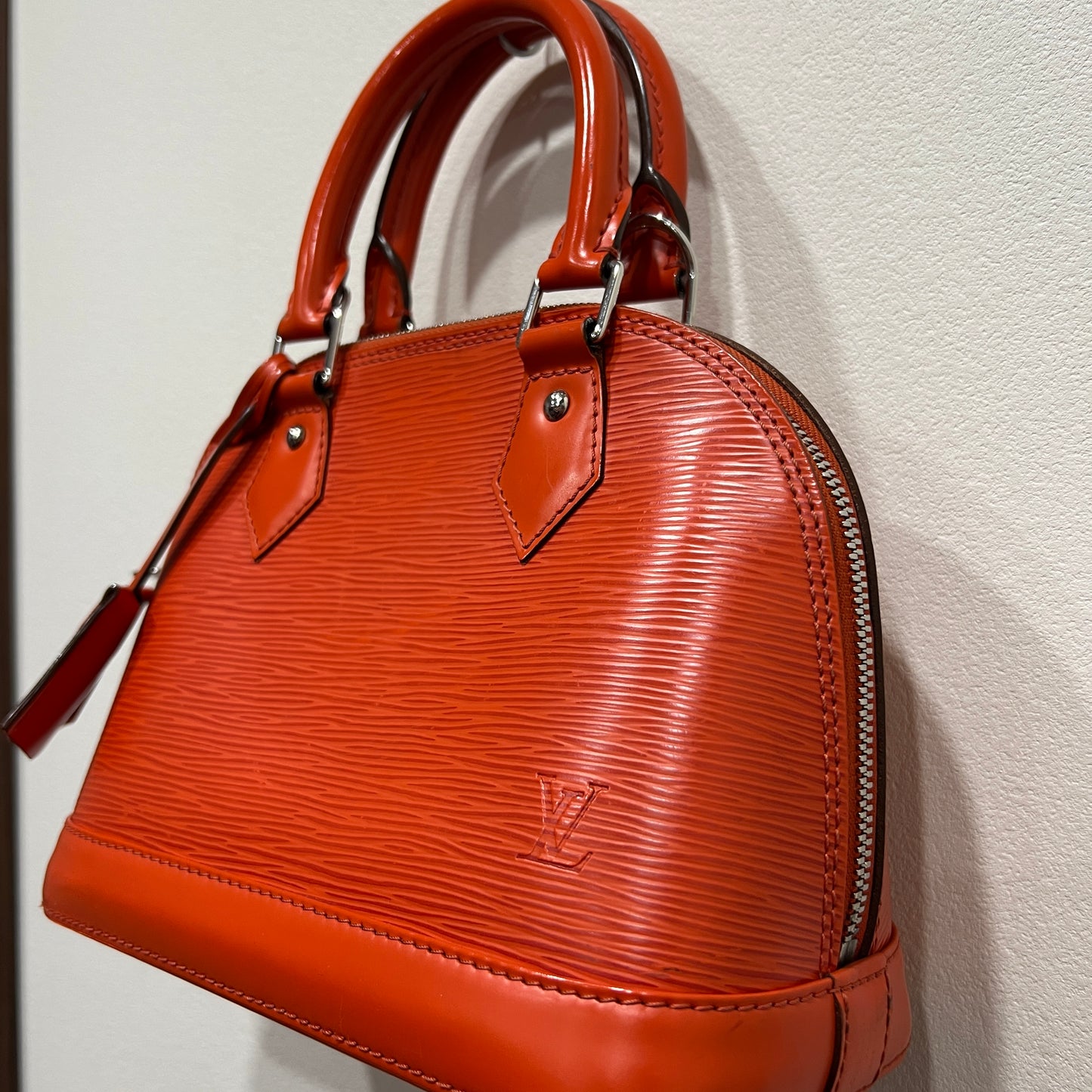 LOUIS VUITTON ALMA BB Epi Leather