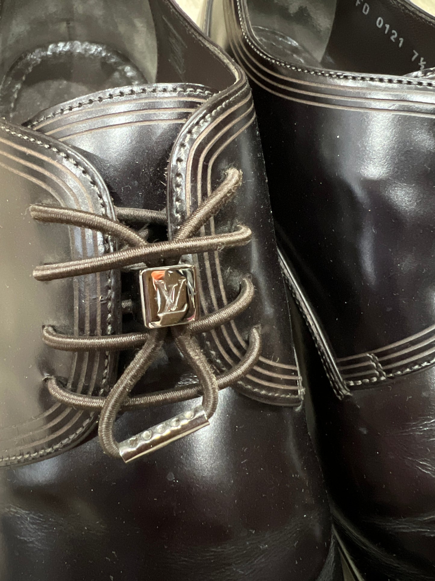 LOUIS VUITTON Men's Leather Shoes Full Complete Set