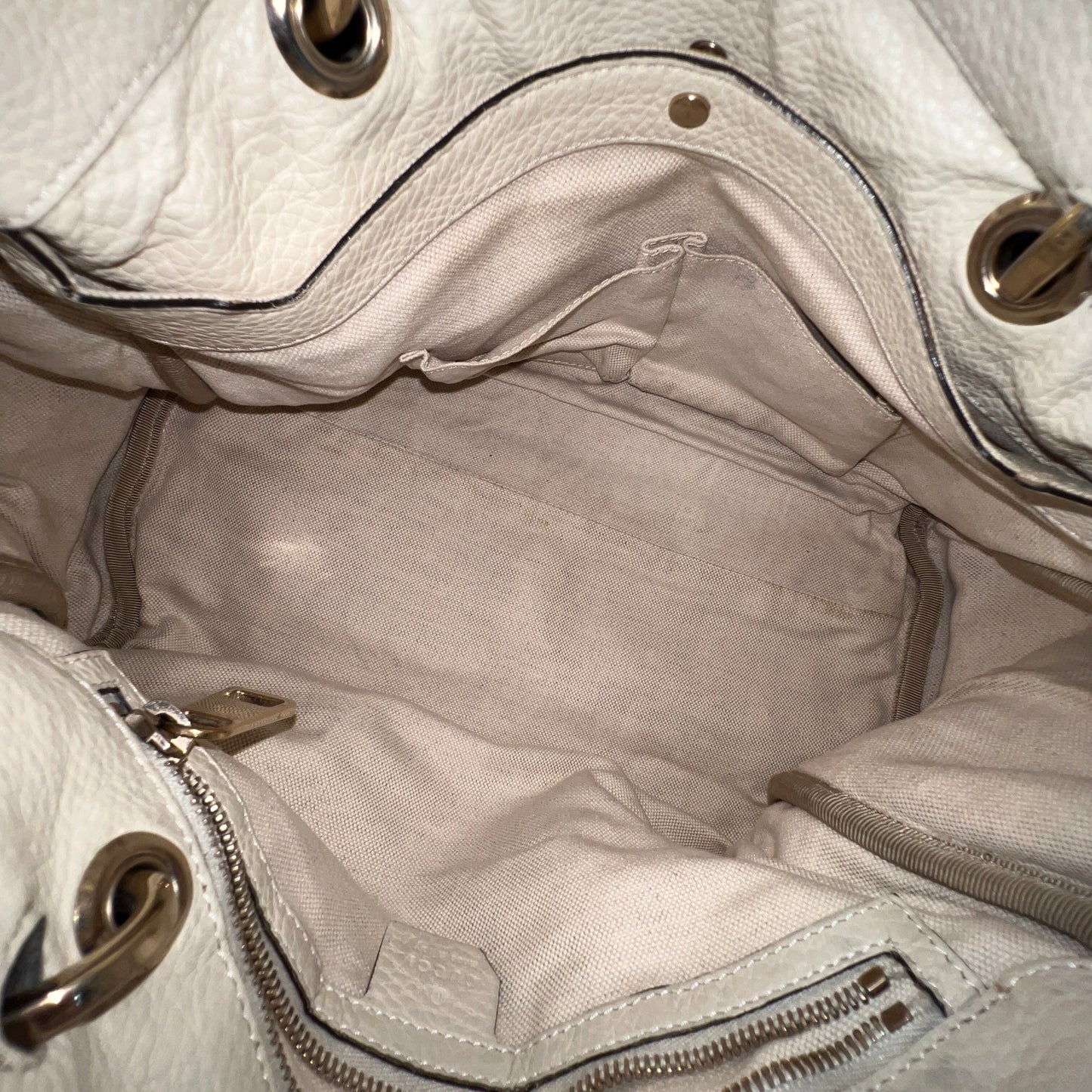 GUCCI Gucci Bamboo White Leather Handbag Shoulder Bag (strap not included)