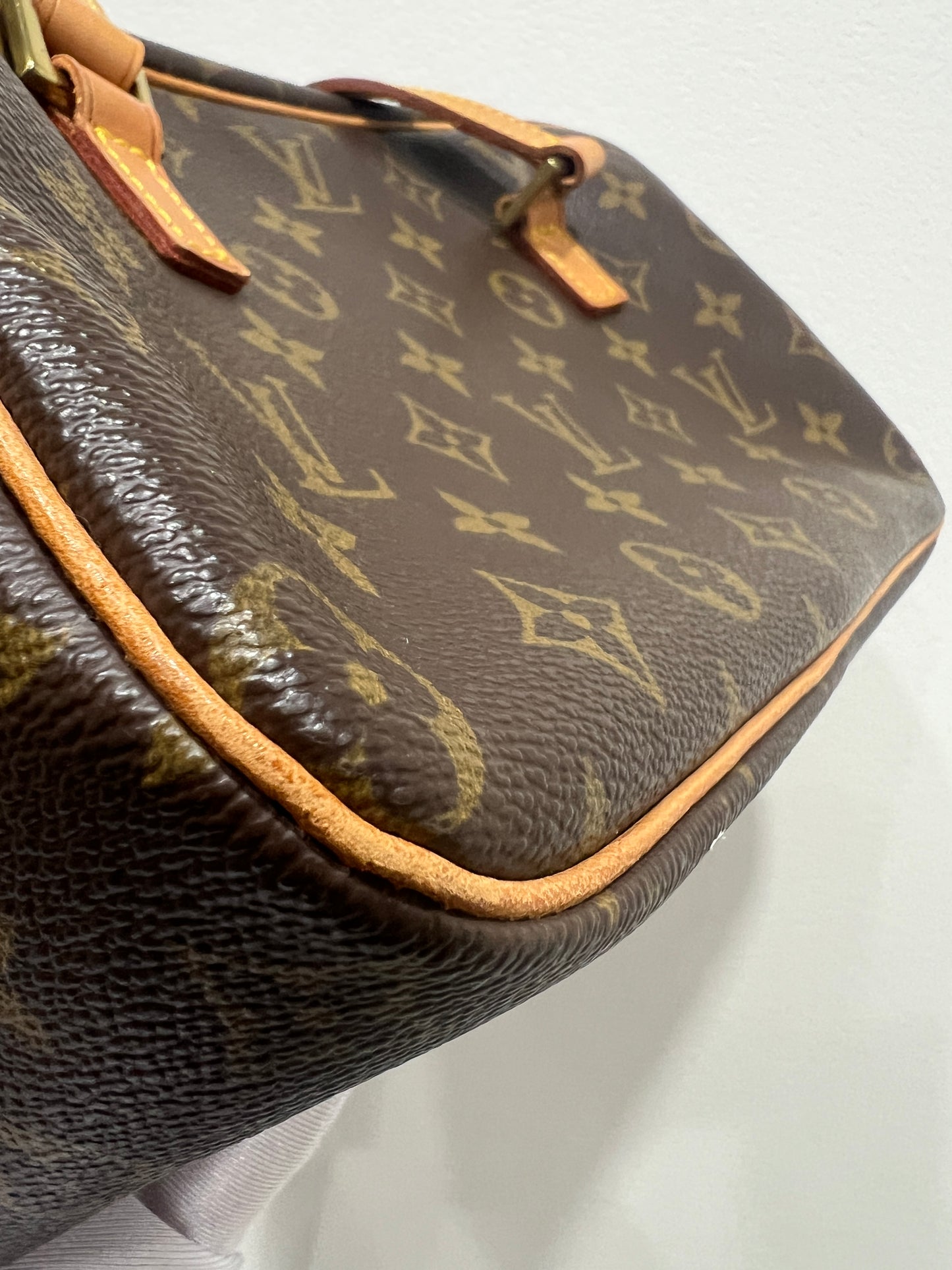 LOUIS VUITTON Cite MM Shoulder Bag