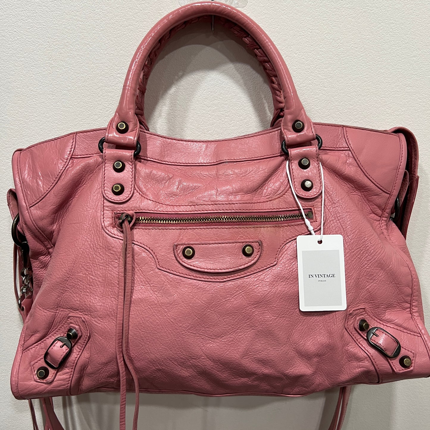 BALENCIAGA