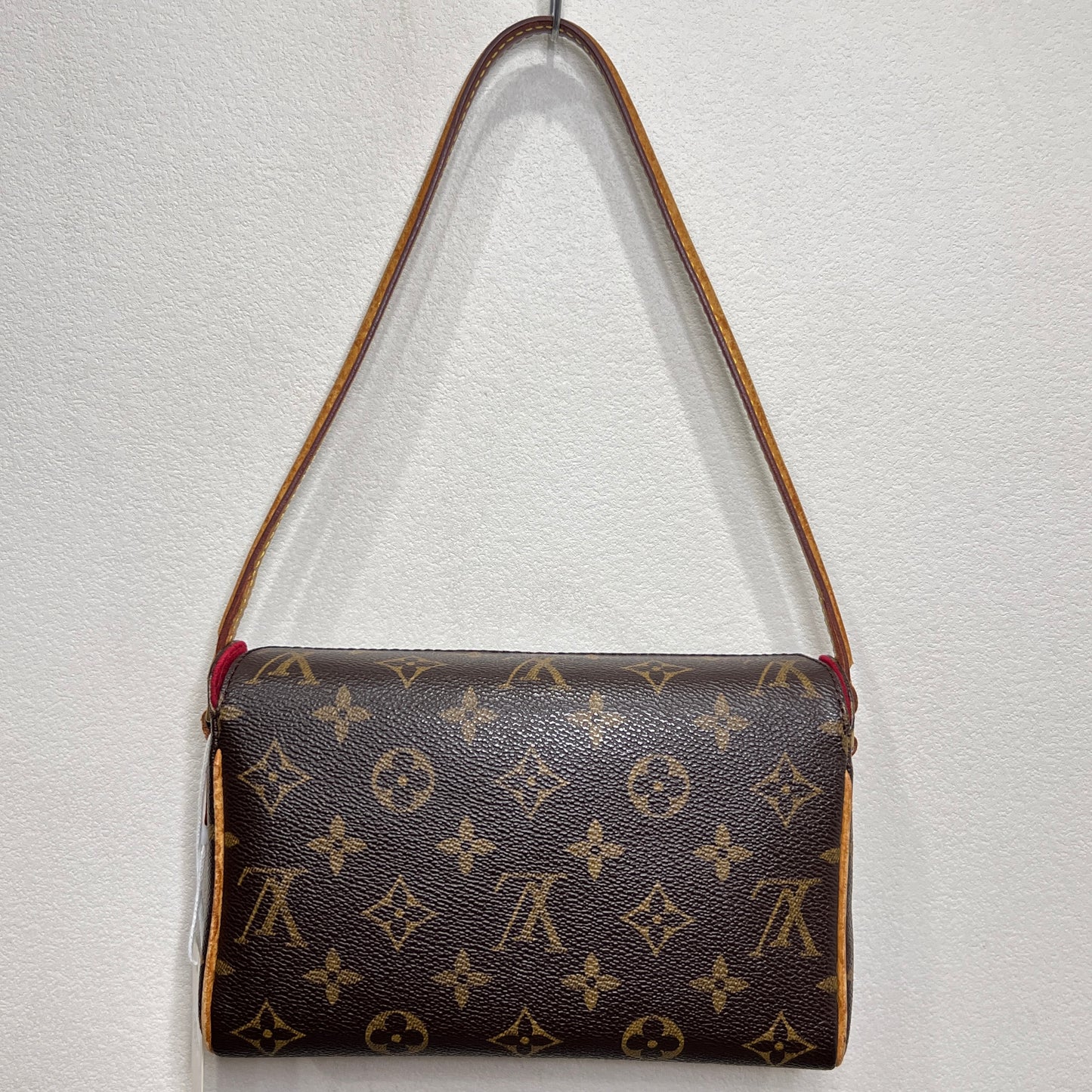 LOUIS VUITTON Recital