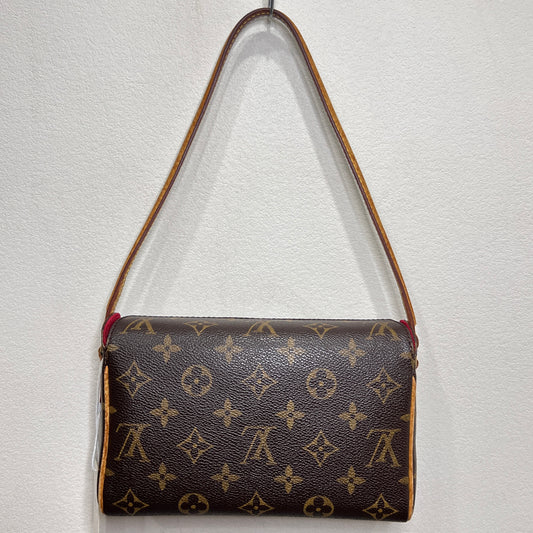LOUIS VUITTON Recital