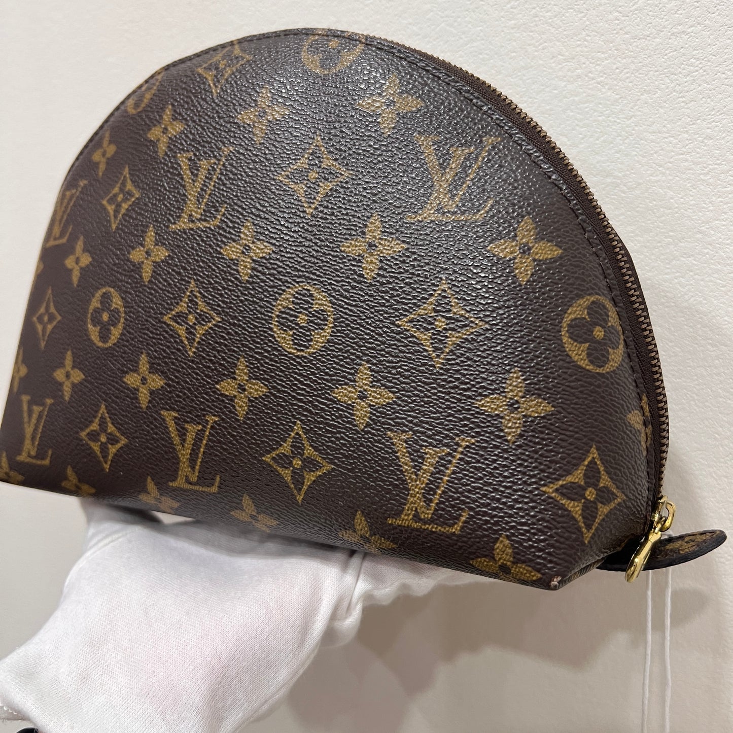 LOUIS VUITTON Toiletry Pouch