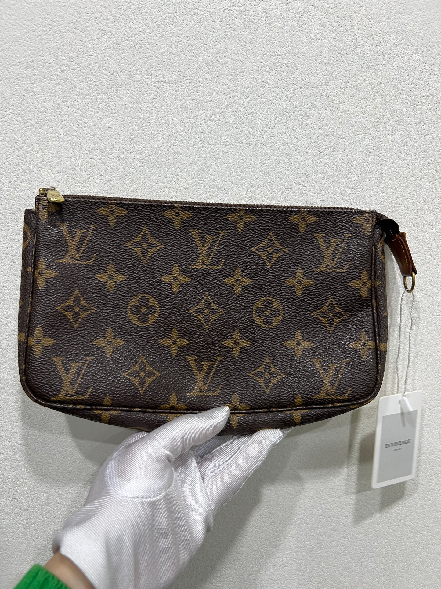 Louis Vuitton Pouchette