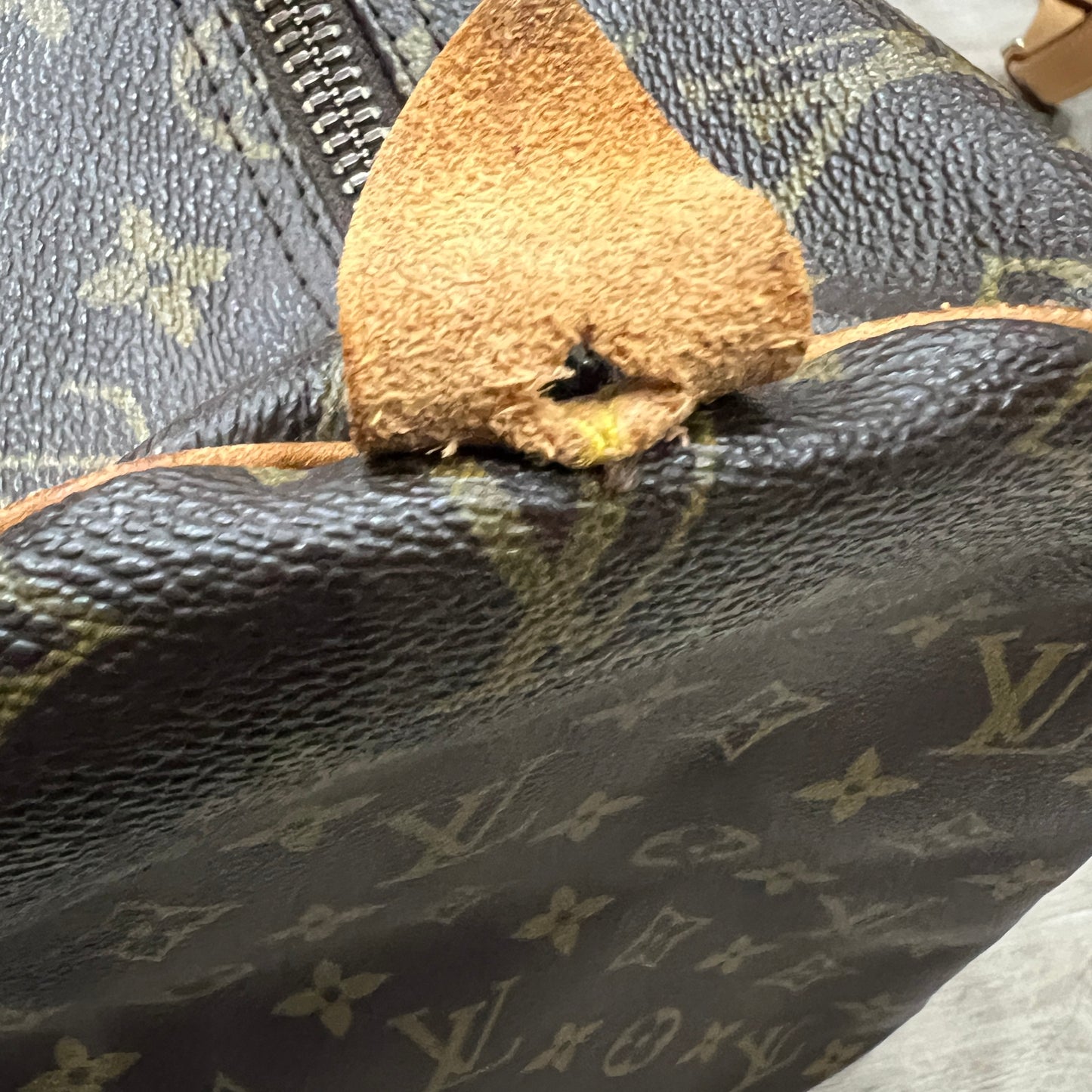 LOUIS VUITTON Keepall 55