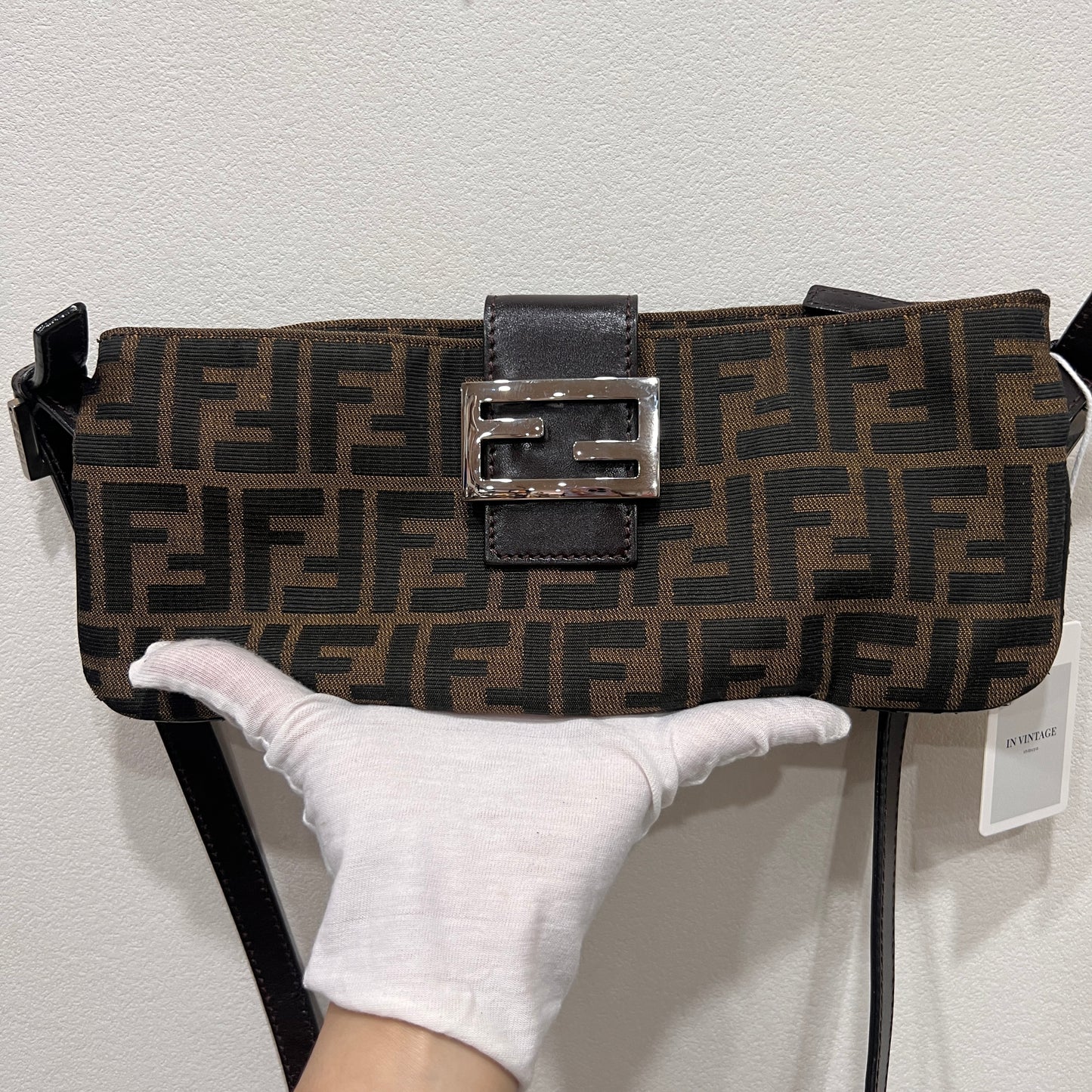 FENDI Crossbody Baguette