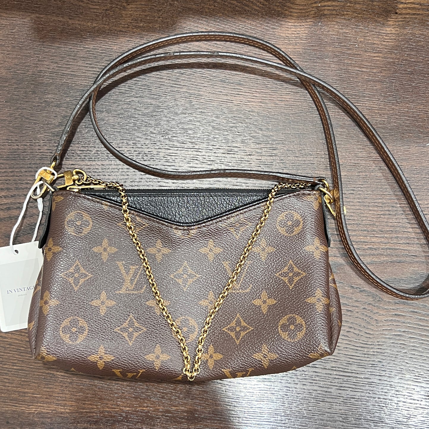 LOUIS VUITTON Pallas Black