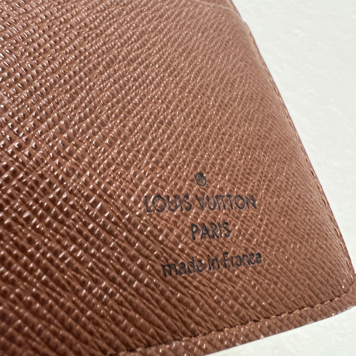 LOUIS VUITTON Long Wallet (item number 523-41)