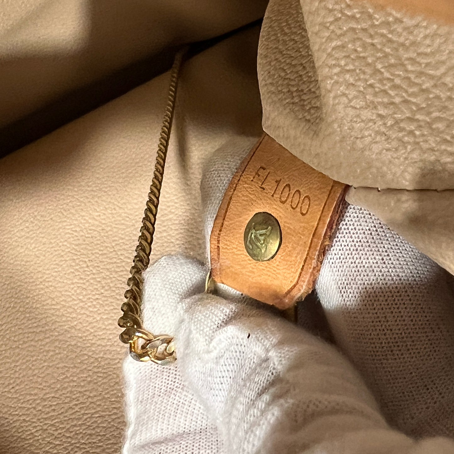 LOUIS VUITTON Bucket Bag GM