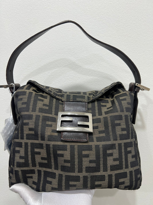 FENDI Mamma Baguette